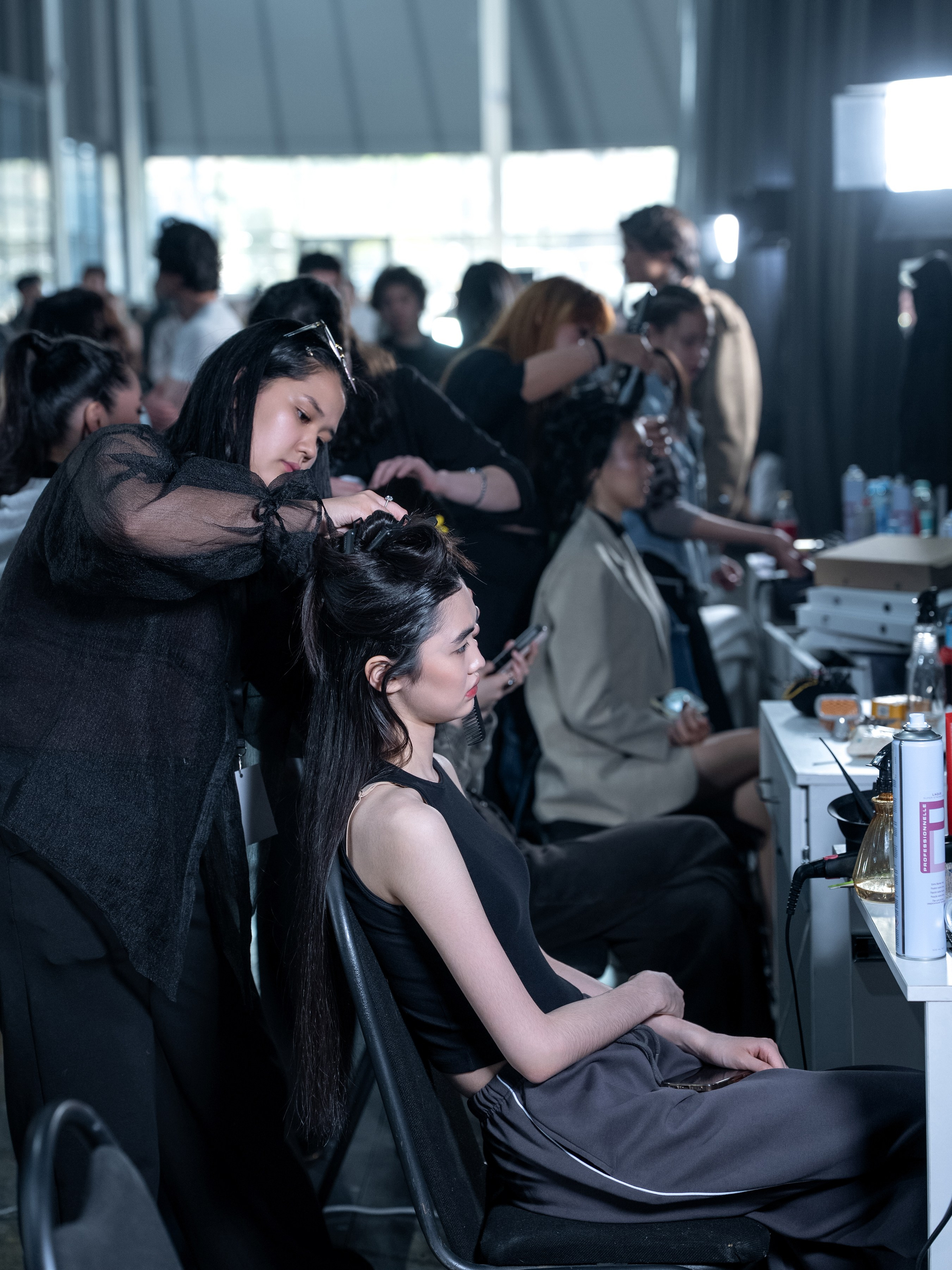 Visa Fashion Week Almaty Pre-Fall 2026 April Backstage Day 2. Сайт Алматинского НЮ АРТ, будуар и фэшн фотографа Дениса Карпенко