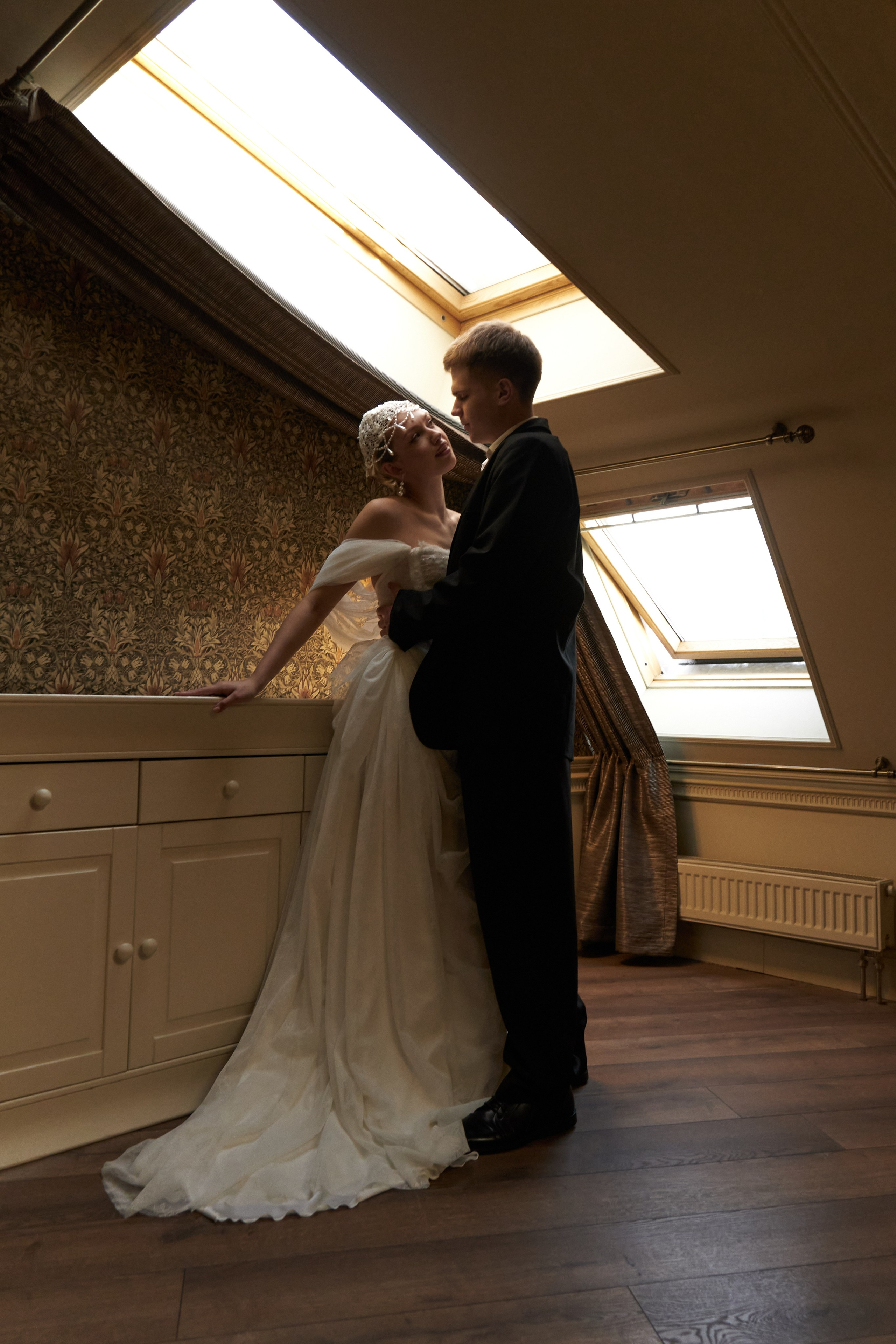 Свадебная фотосессия в отеле Арбат 6 Москва. Свадебный фотограф в Москве Алина Лисовская