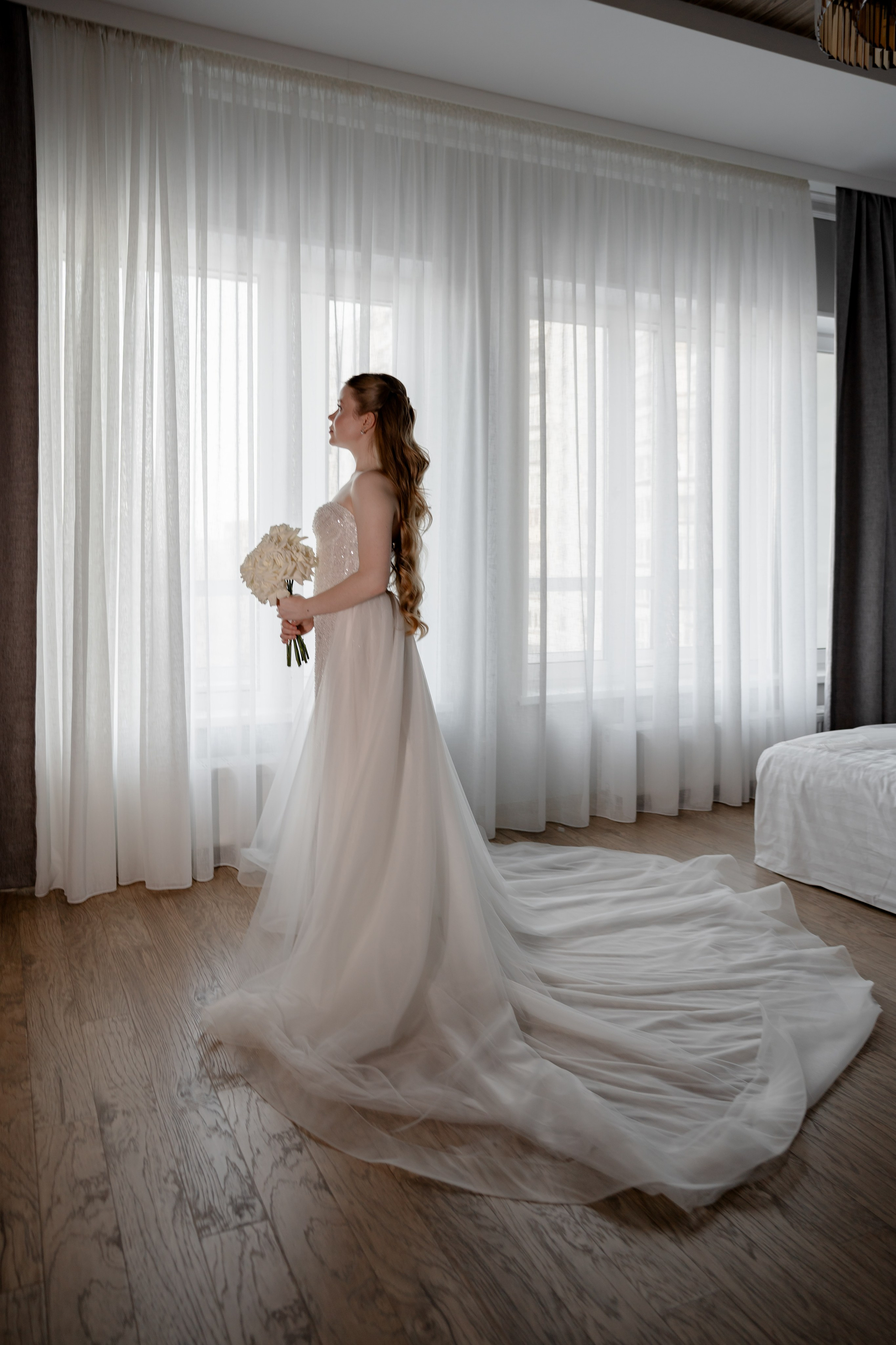 СВАДЕБНАЯ СЬЕМКА СБОРОВ В ОТЕЛЕ И ВЫЕЗД НА ЦЕРЕМОНИЮ (СНЯТО В СИБИРЕ В НИЖНЕВАРТОВСКЕ). Профессиональный фотограф, Санкт-Петербург — Виктория Богомолова