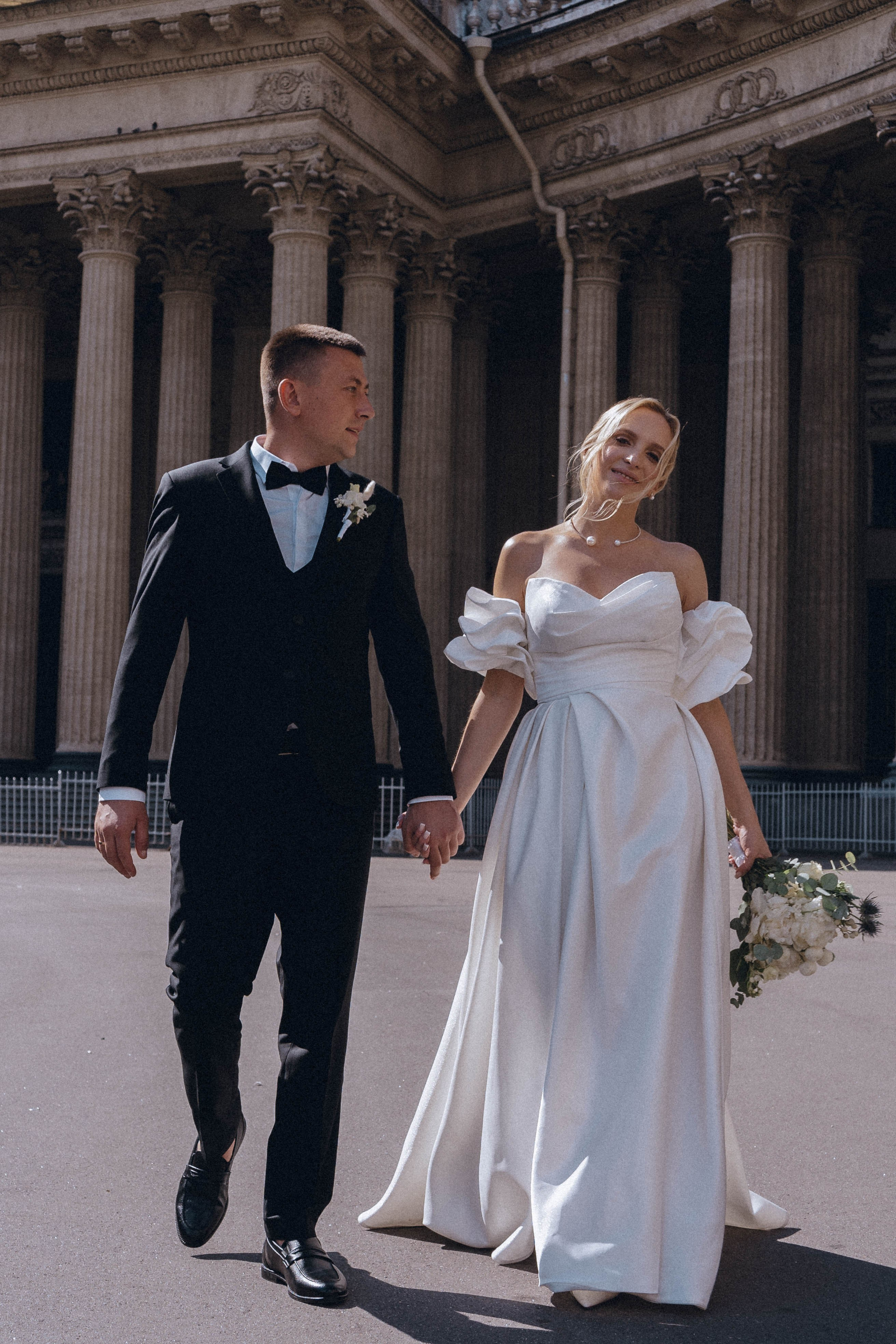 СВАДЕНБНАЯ СЬЕМКА НА КАТЕРЕ ПО КАНАЛАМ САНКТ-ПЕТЕРБУРГА И В АКВАТОРИИ НЕВЫ. Профессиональный фотограф, Санкт-Петербург — Виктория Богомолова