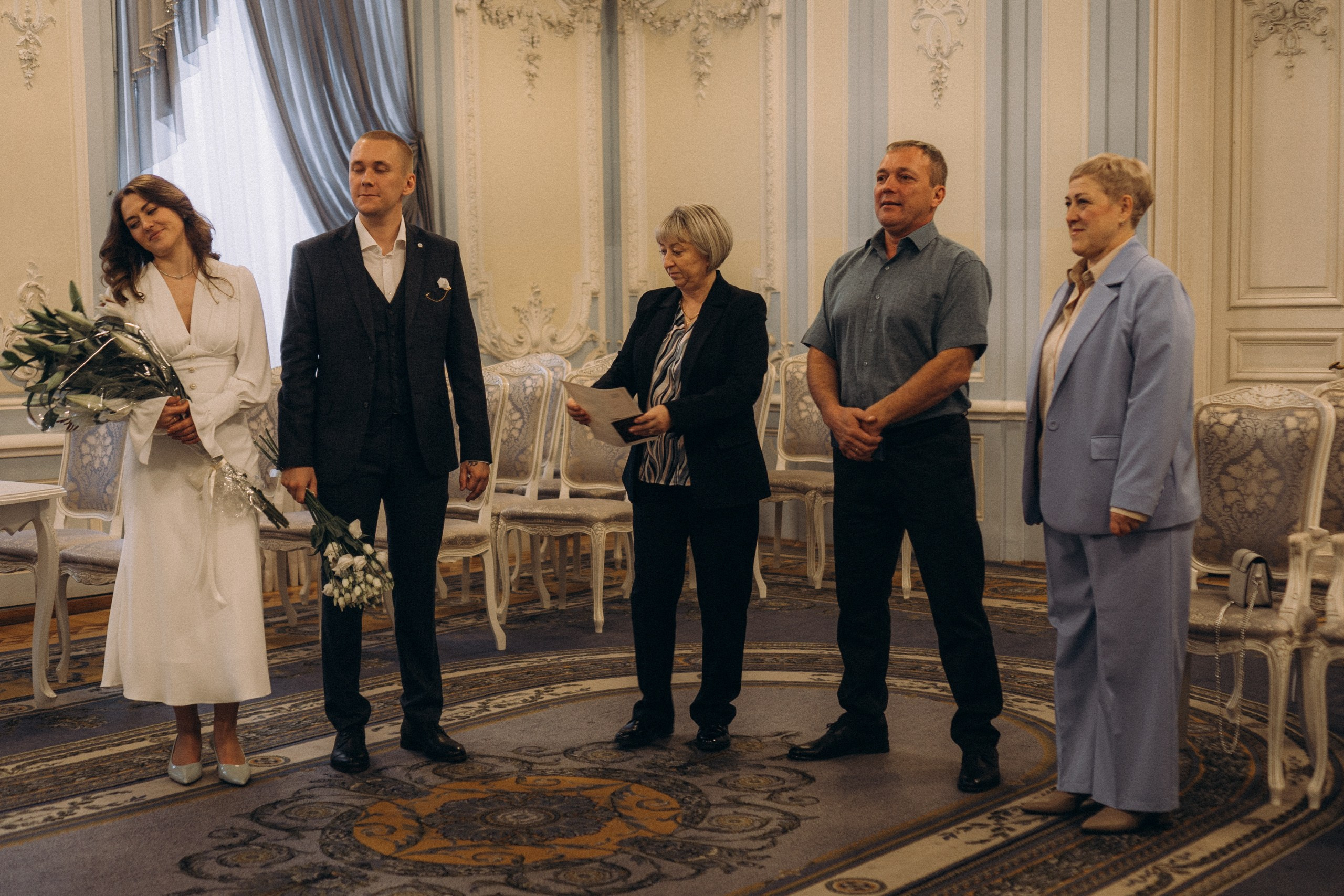 СВАДЕБНАЯ СЬЕМКА ПАРЫ ВО ВТОРОМ ДВОРЦЕ БРАКОСОЧЕТАНИЯ И ПРОГУЛКА ПО ЧЕРНЫШЕВСКОЙ. Профессиональный фотограф, Санкт-Петербург — Виктория Богомолова