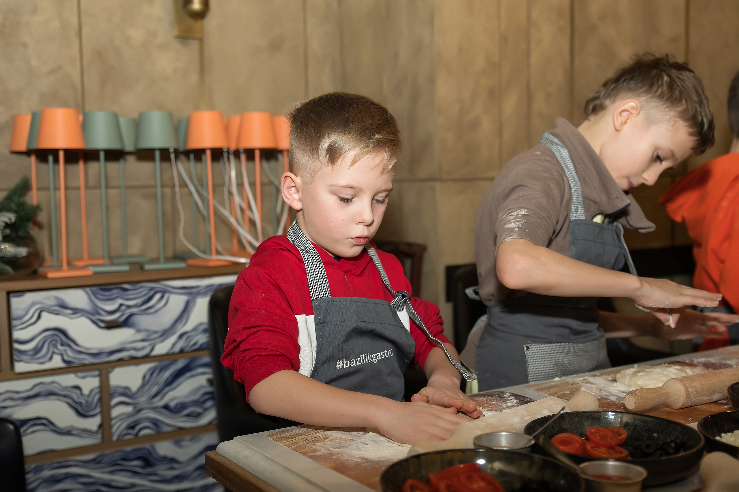 Фотографии в процессе  работы