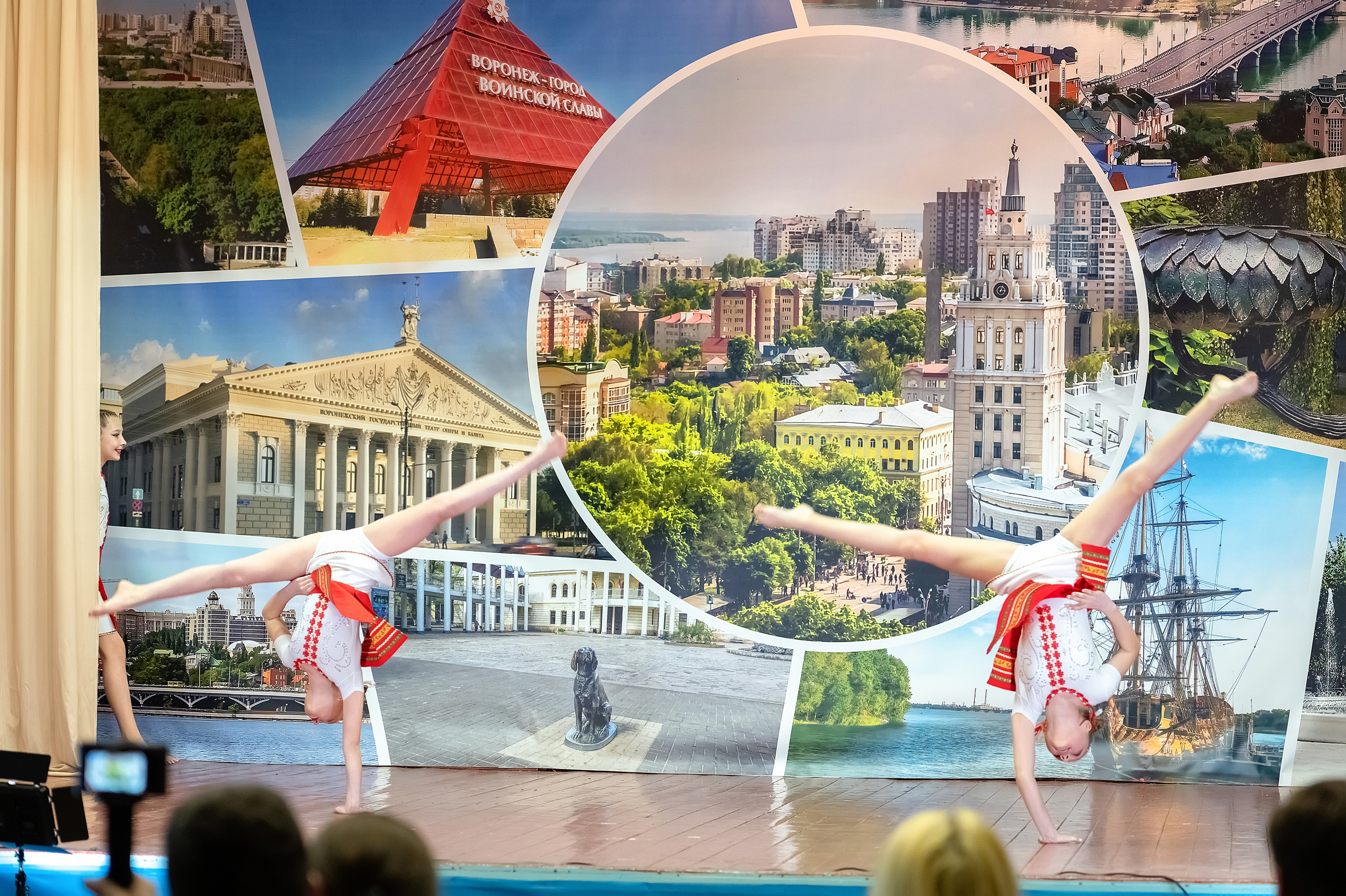 Фоторепортаж концерта. Выпускные альбомы. Детский, школьный фотограф Наумова Марина Воронеж