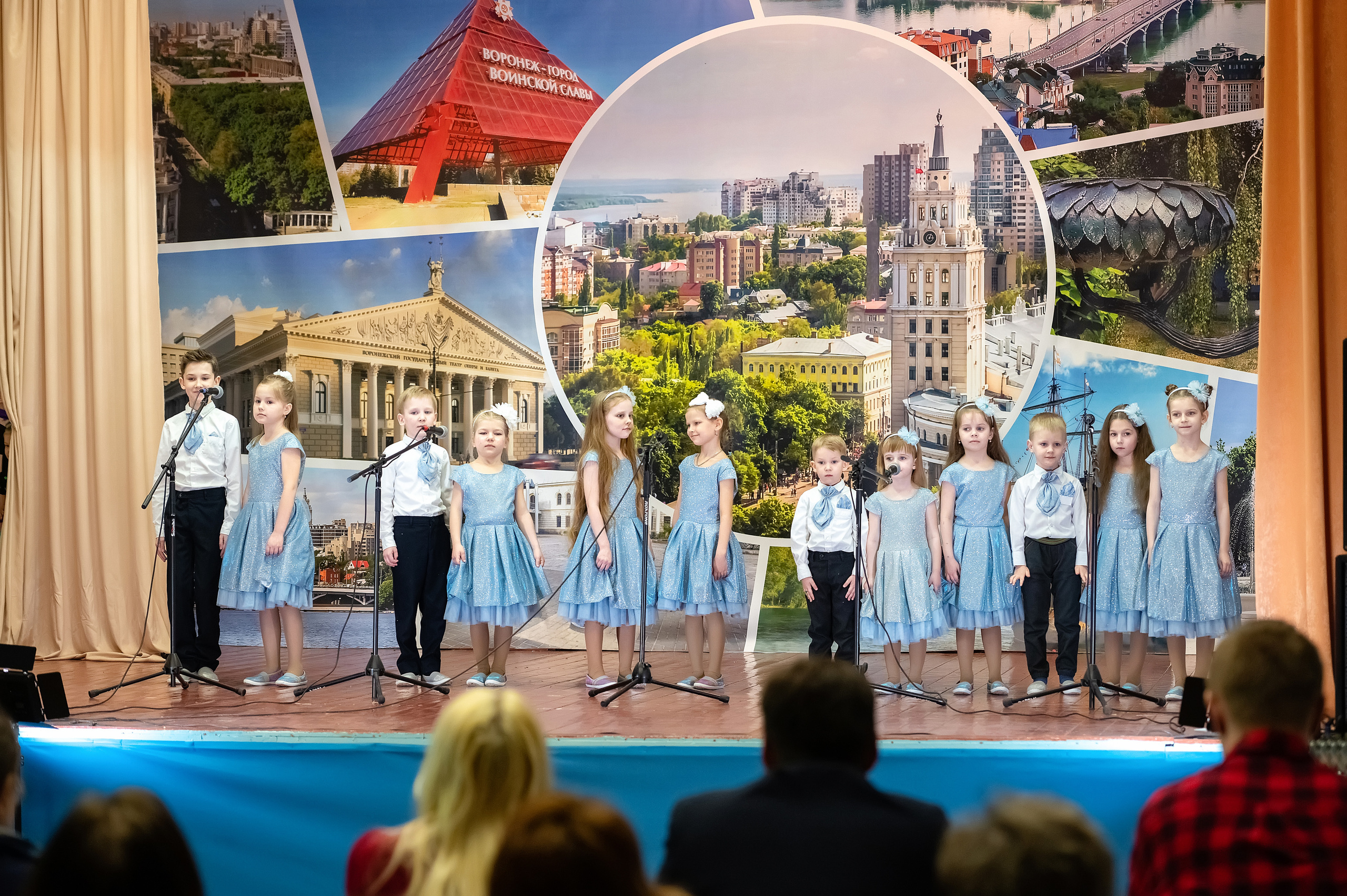 Фоторепортаж концерта. Выпускные альбомы. Детский, школьный фотограф Наумова Марина Воронеж