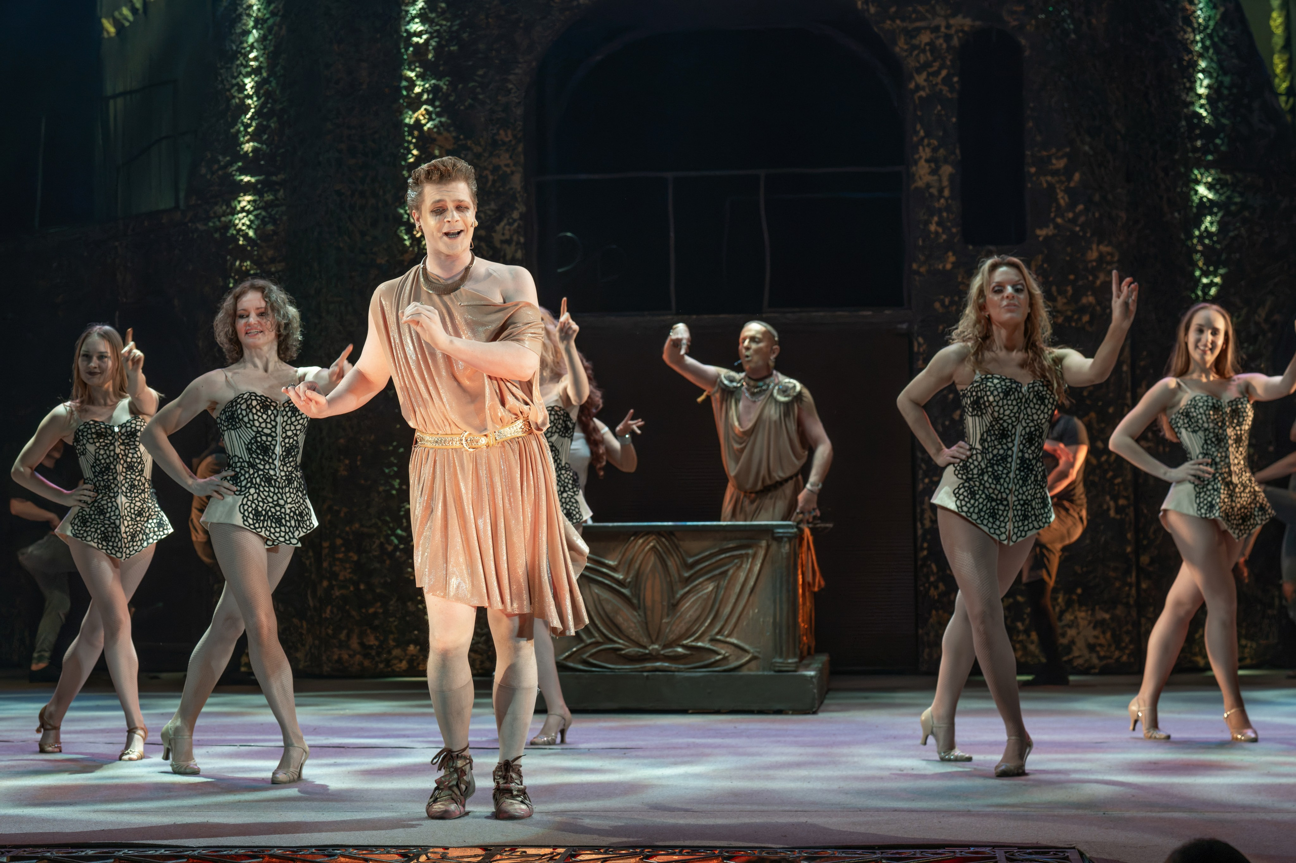 Театр Моссовета: Иисус Христос Супервезда — 35 лет на сцене. Сайт фотографа Сергея Абрамова