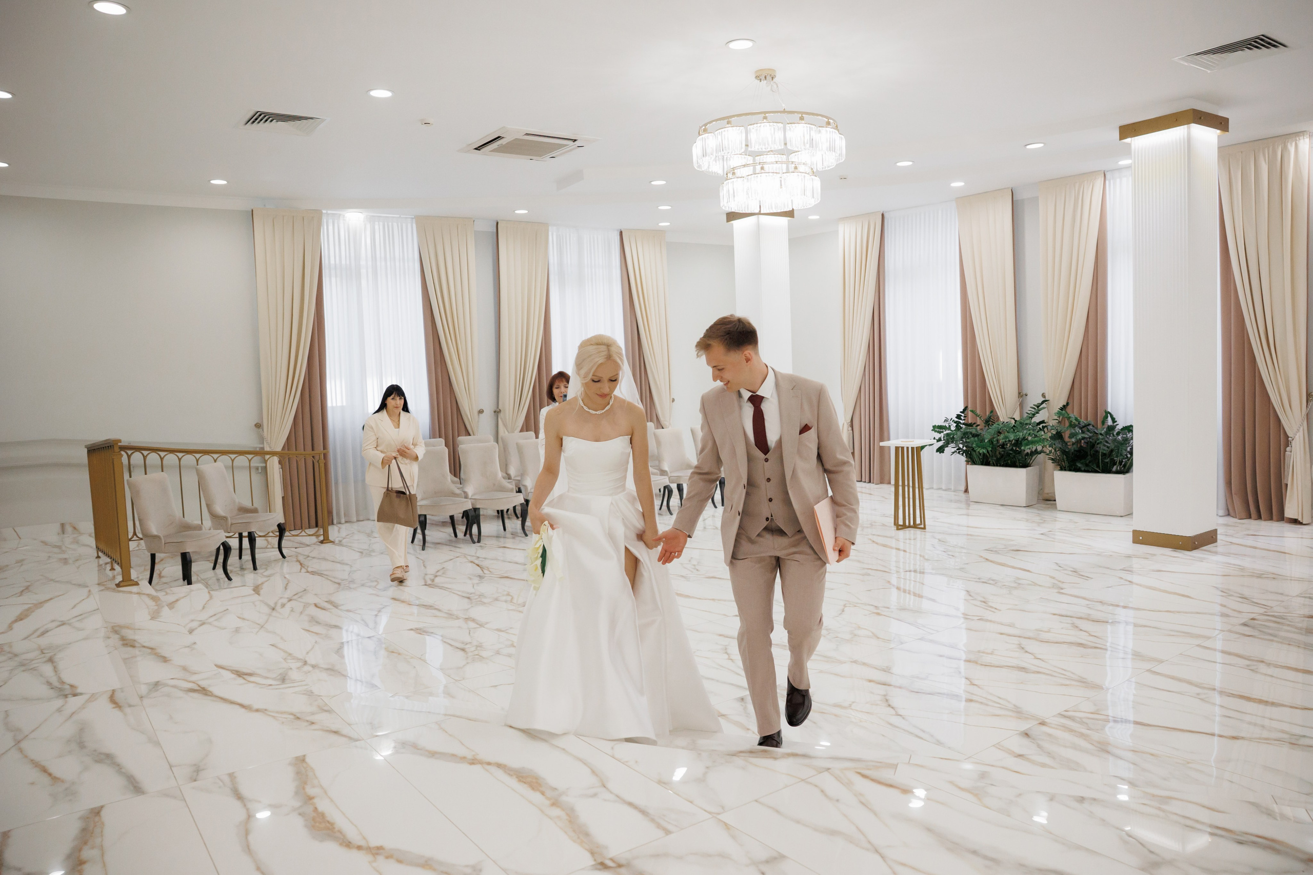 Отель «Милан», Шипиловский ЗАГС, прогулка в парке Царицыно. Свадебный и репортажный фотограф (Москва, Королев и другие)