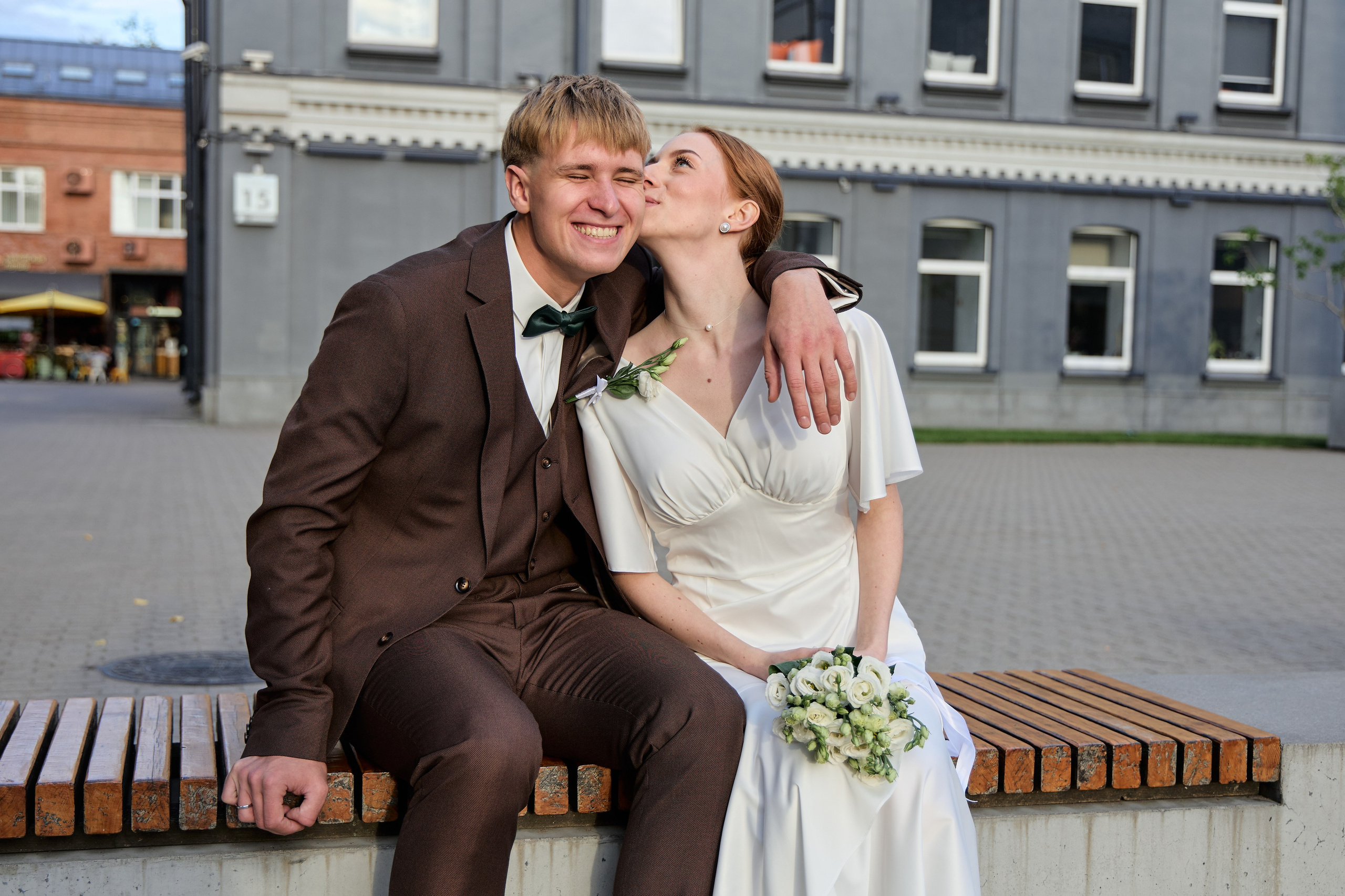 Савеловский ЗАГС и прогулка в БЦ «Фактория». Свадебный фотограф Кирилл Шустров