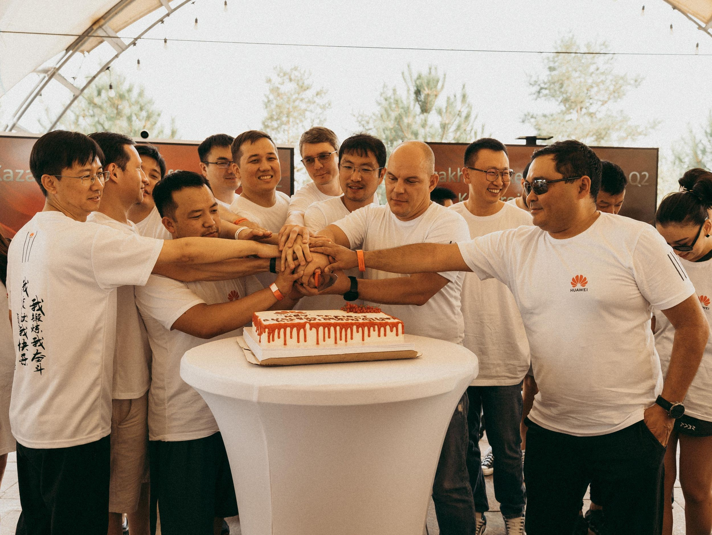 Сотрудничество с компанией Huawei Technologies Kazakhstan. Репортажный фотограф в Алматы Цой Сергей