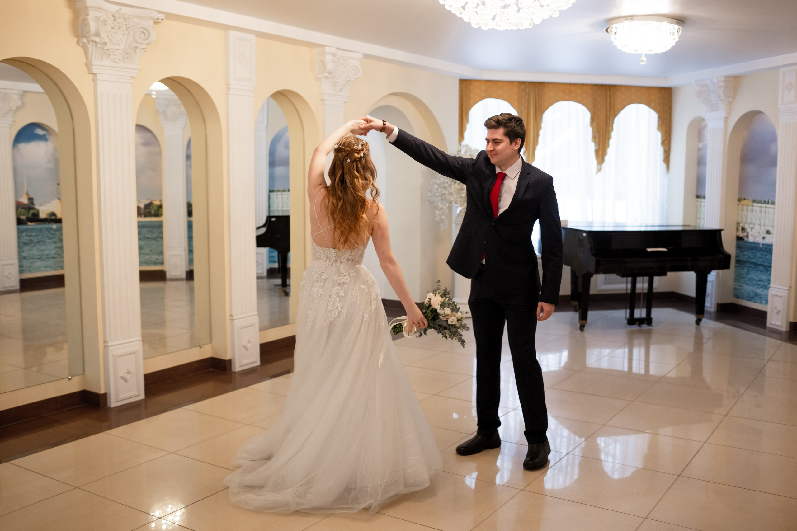 Камерная свадьба в Санкт-Петербурге. Свадебный фотограф Кирилл Белый