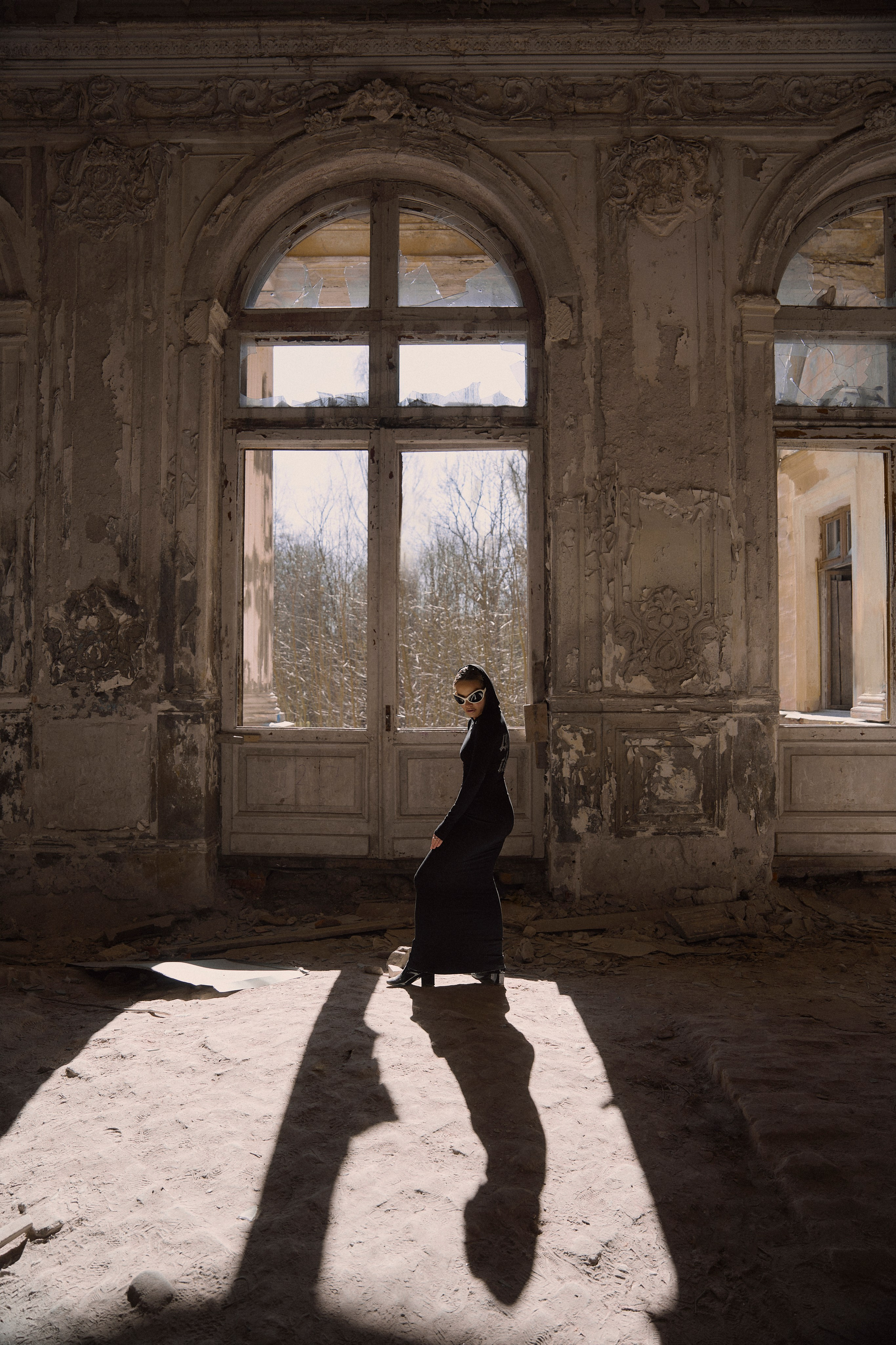 Агния в заброшенном дворце. Фотограф в Санкт-Петербурге Юлия Магдич