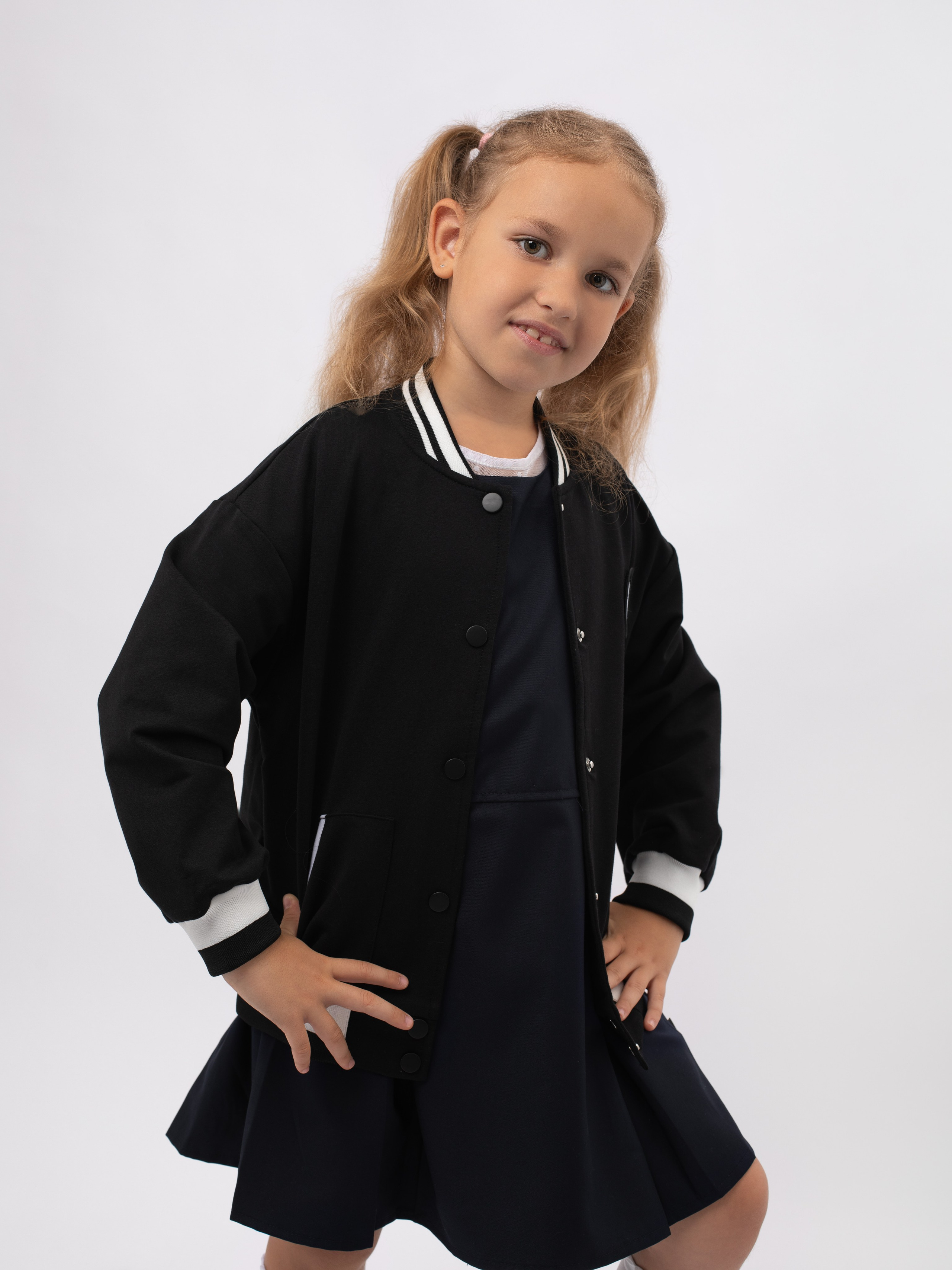 Школьная одежда. Фотостудия предметной и модельной съёмки для маркетплейсов