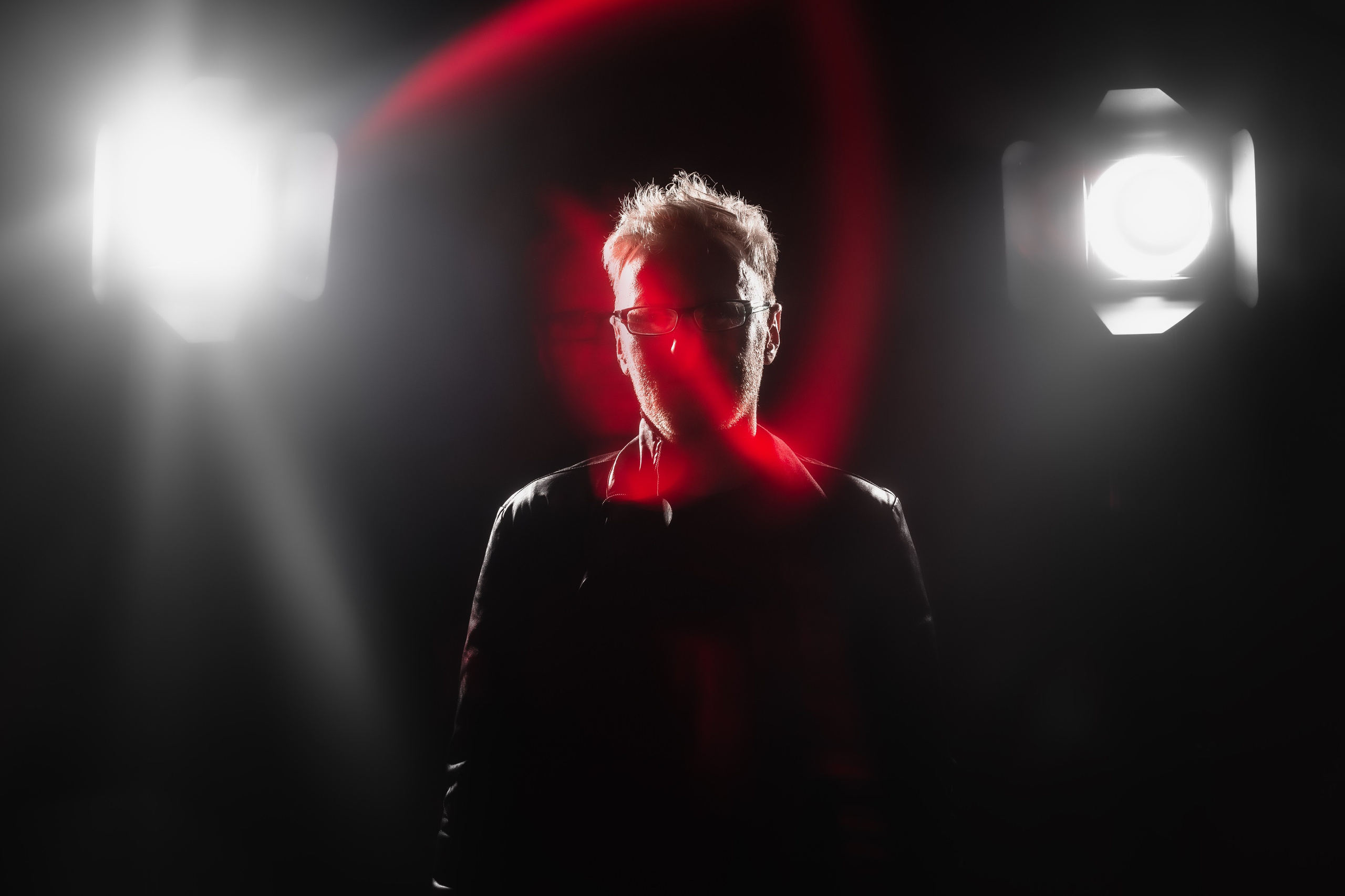 2024. Социофобушек, фотографирует социофобушков. Фотограф в Санкт-Петербурге