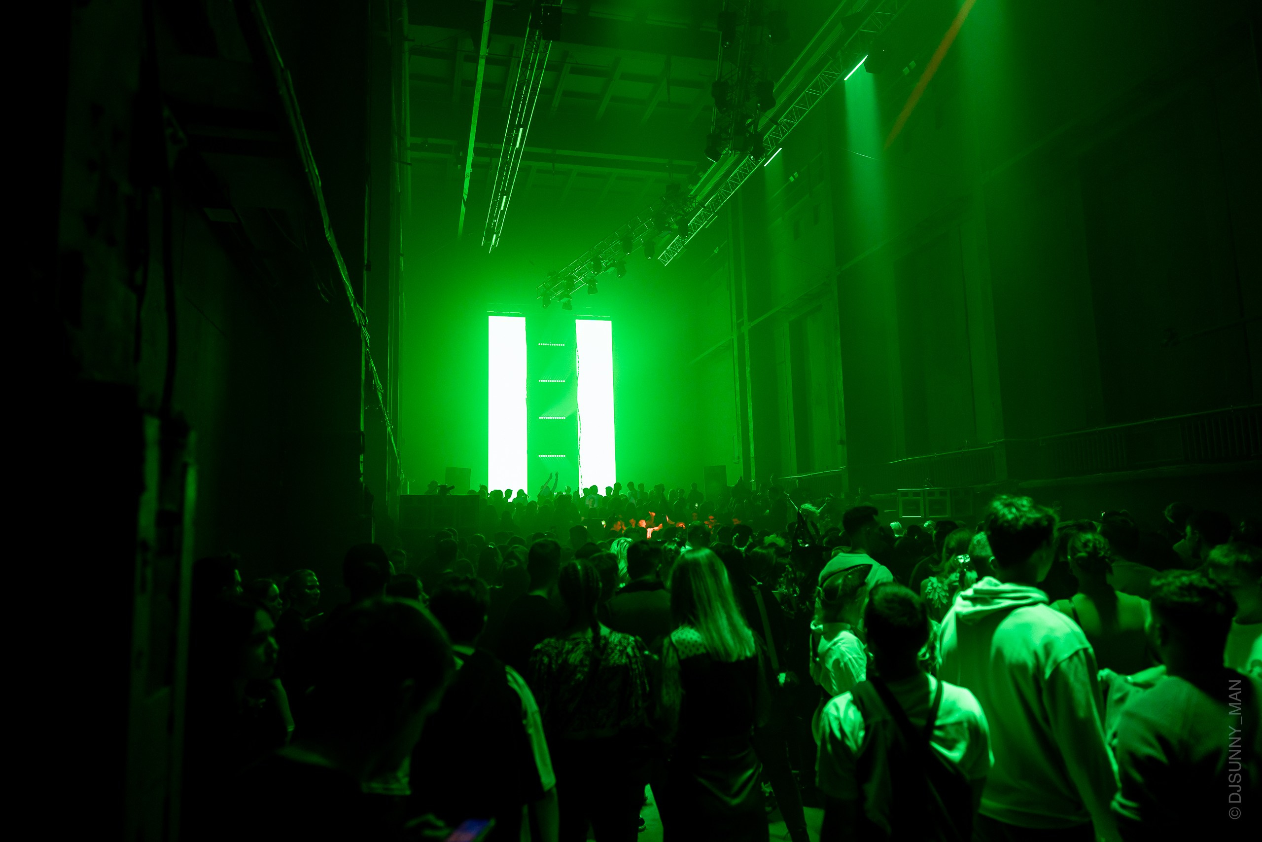 Metro Gorkovskaya ЦЕХ. Sunnyman