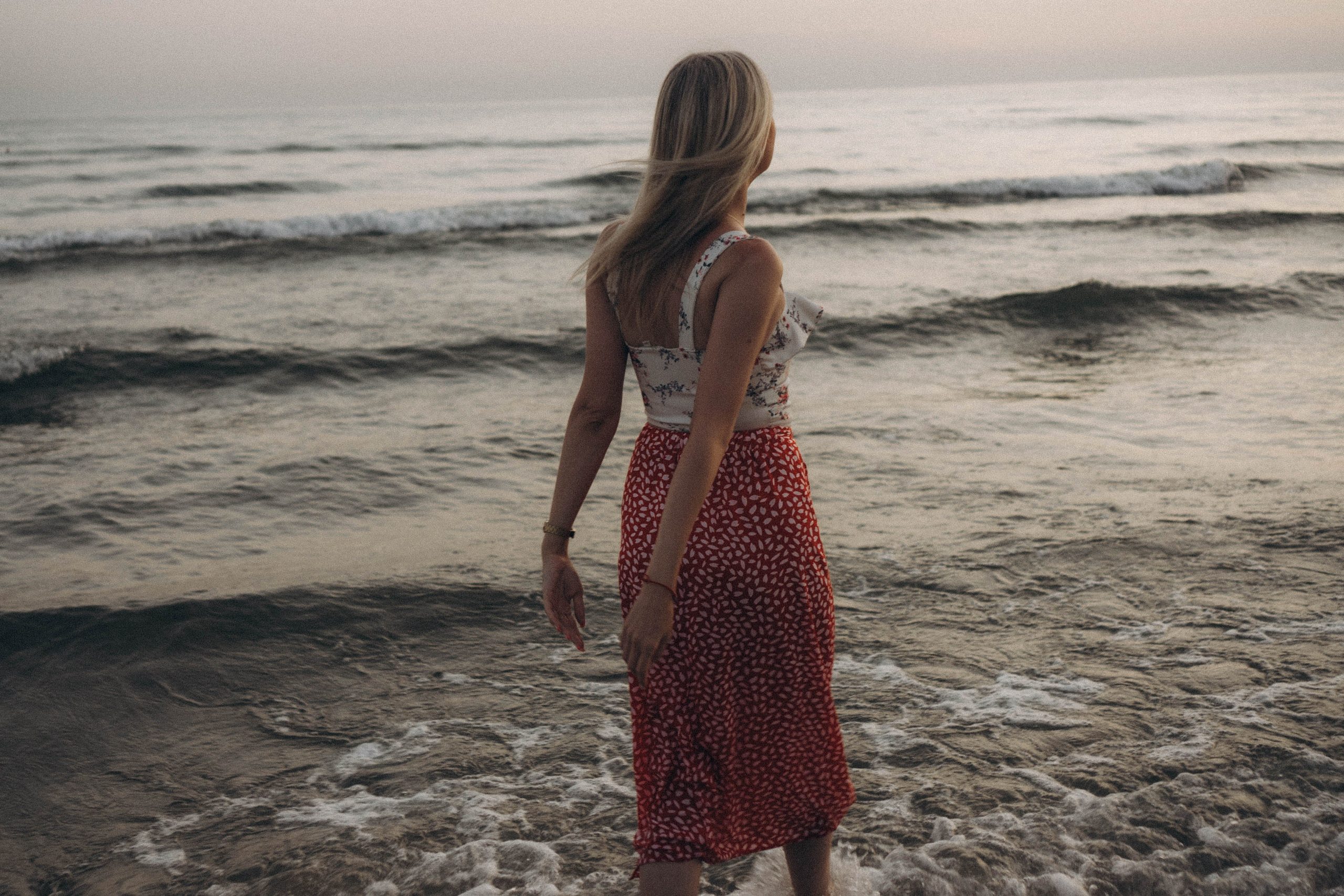 Июльский вечер на берегу черного моря. Профессиональный фотограф, Санкт-Петербург — Виктория Богомолова