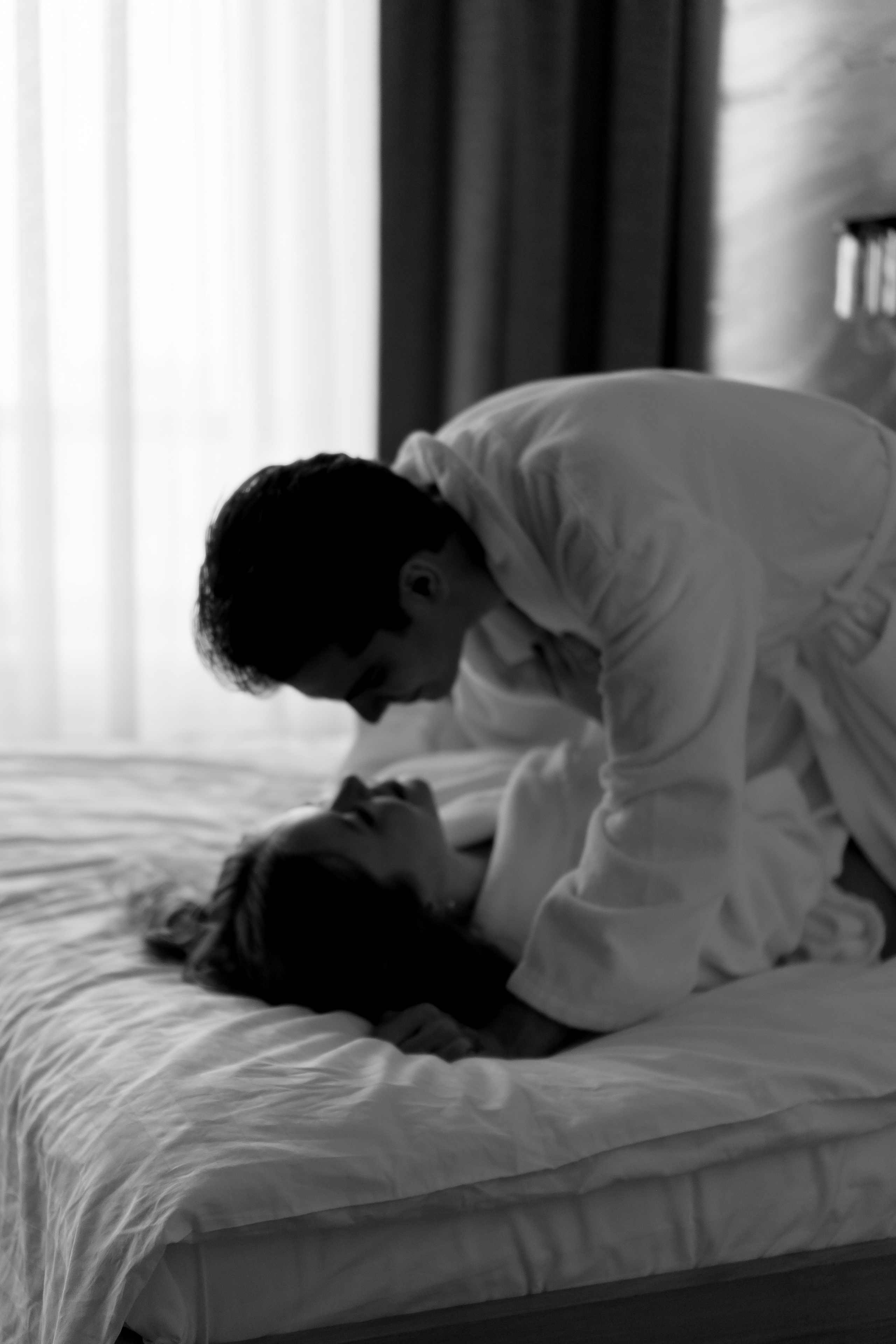 СВАДЕБНАЯ СЬЕМКА СБОРОВ В ОТЕЛЕ И ВЫЕЗД НА ЦЕРЕМОНИЮ (СНЯТО В СИБИРЕ В НИЖНЕВАРТОВСКЕ). Профессиональный фотограф, Санкт-Петербург — Виктория Богомолова