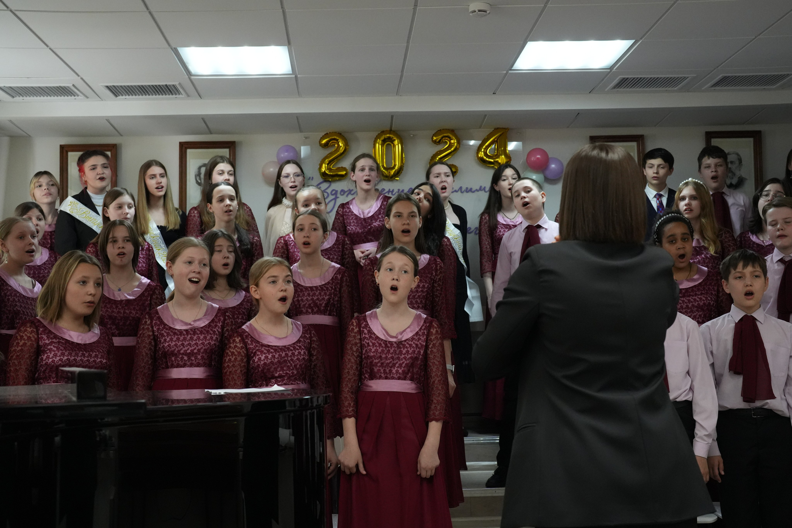 Выпускной в музыкально-хоровой школе г. Москвы № 106. Семейный и детский фотограф в Москве Оксана Чибизова