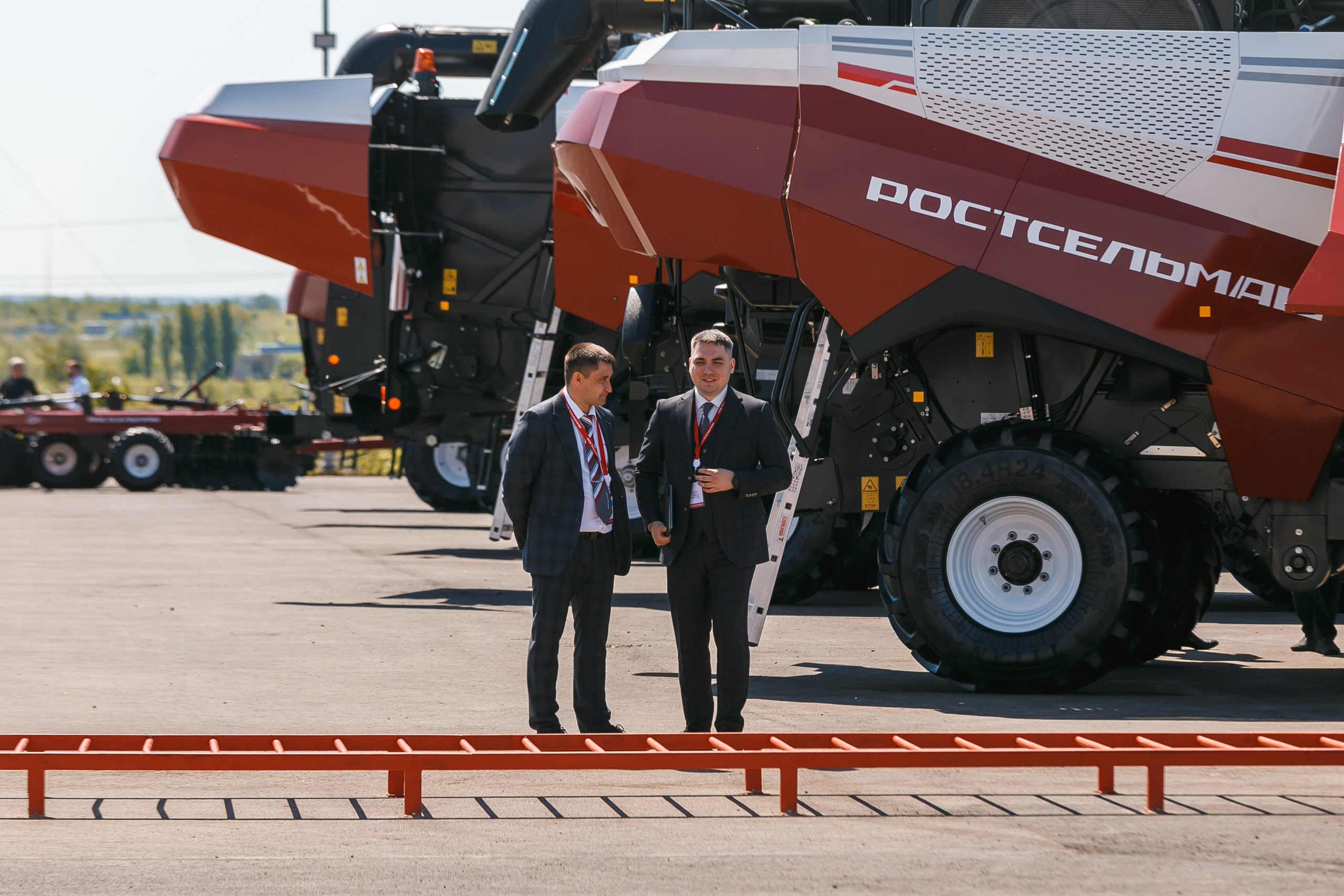 Открытие дилерского центра Ростсельмаш. Событийный фотограф Максим Бескоровайновнов