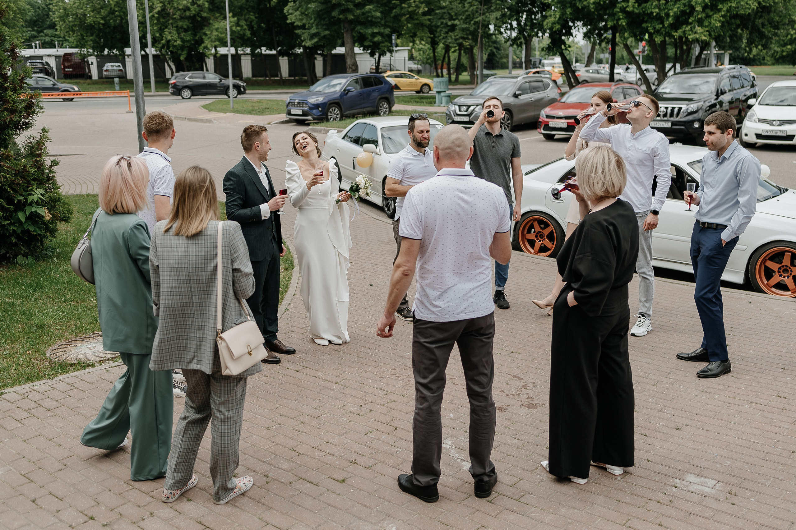 Регистрация брака и свадебная фотосессия в Шипиловском загсе. Свадебный фотограф Москва — Сергей и Татьяна