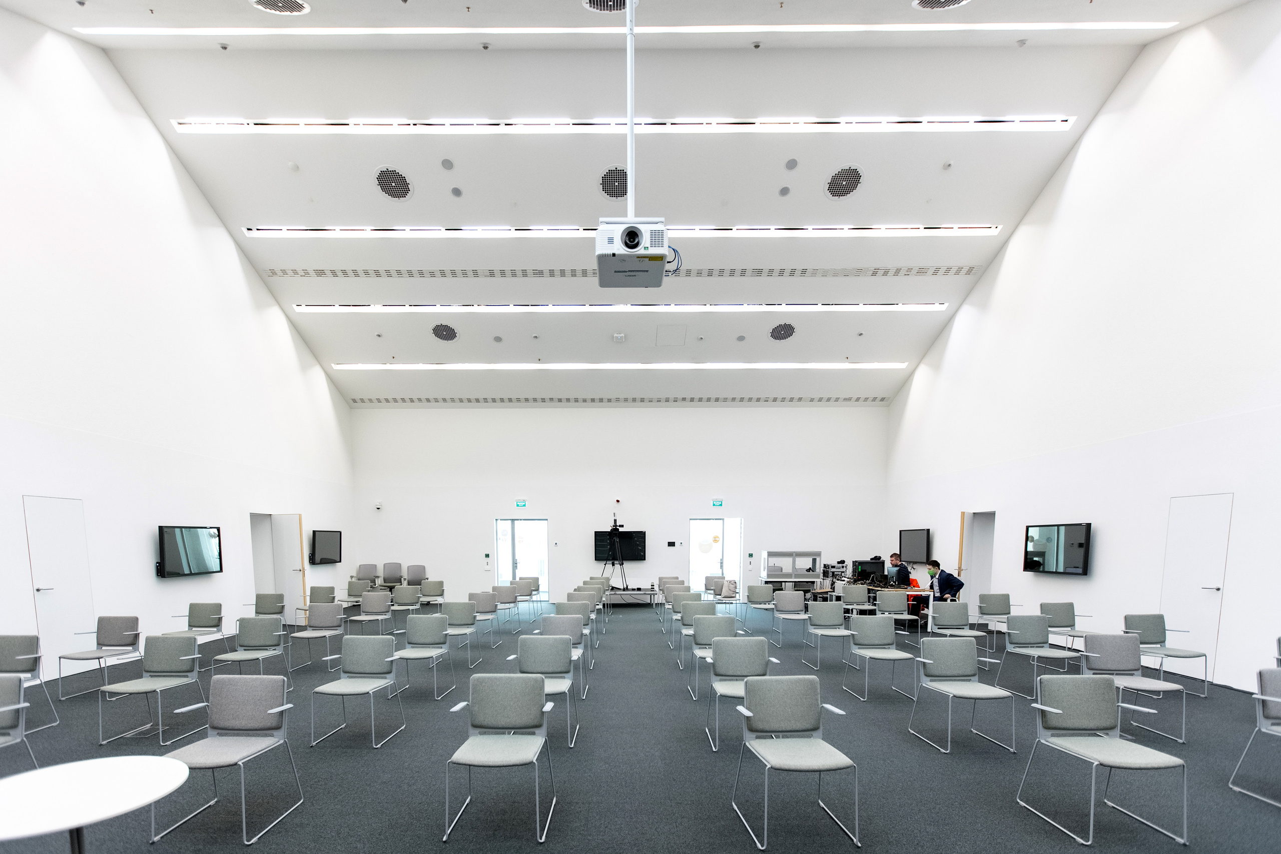 Youth RIGF. Сколково. Свадебный репортажный фотограф в Москве