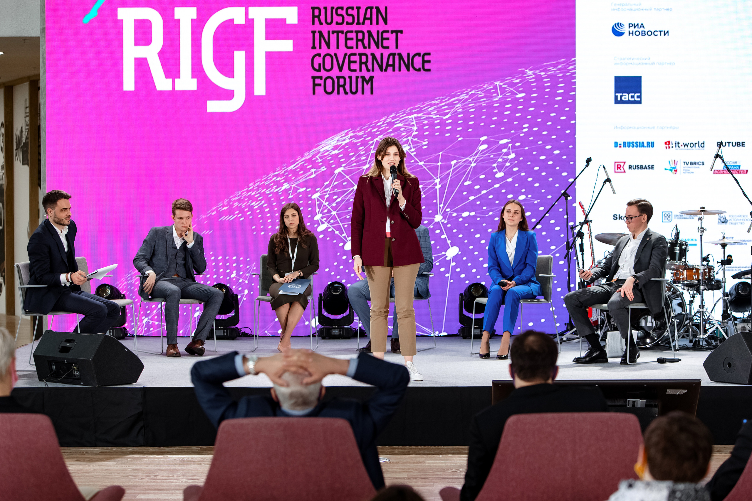 Youth RIGF. Сколково. Свадебный репортажный фотограф в Москве