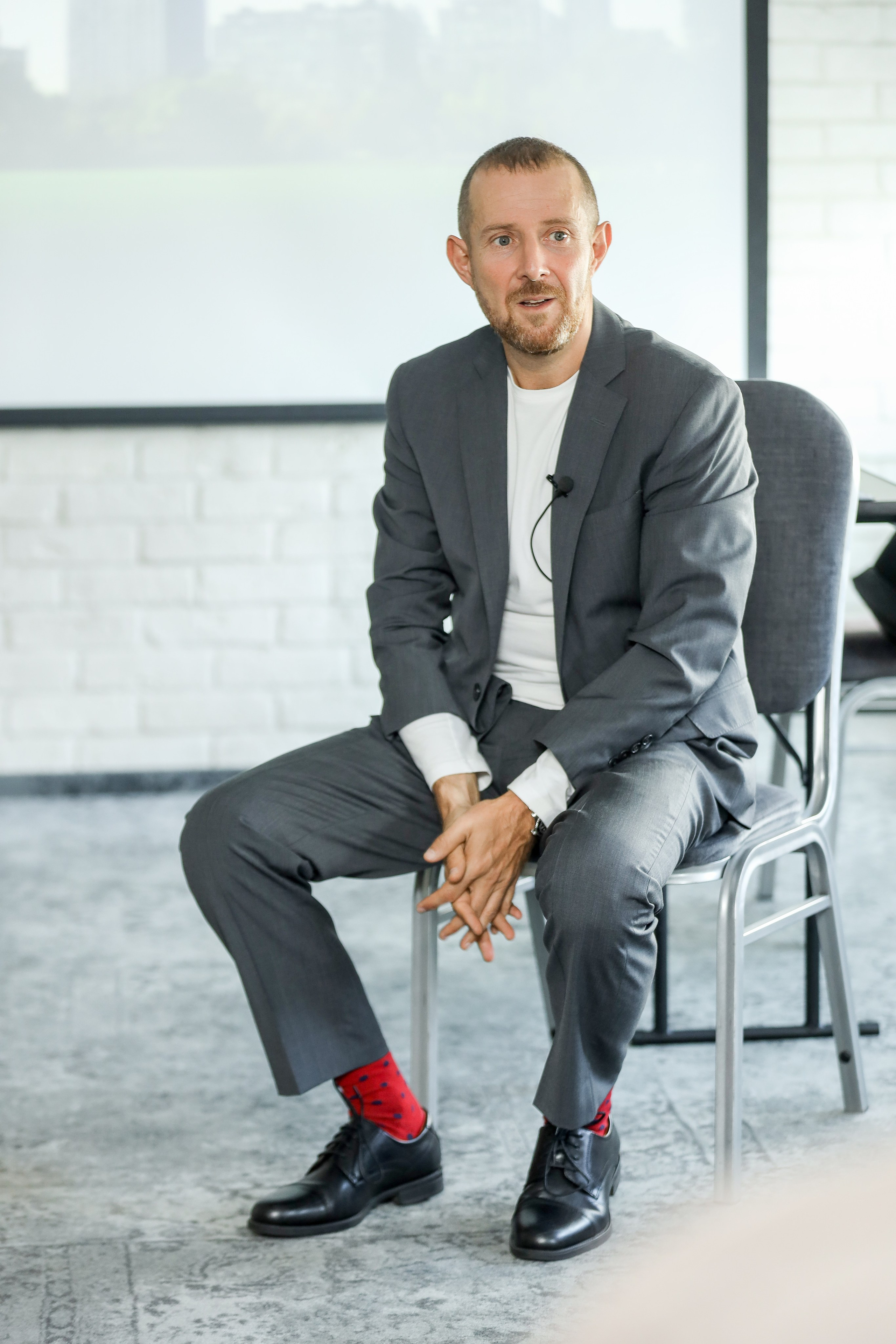 Игорь Рызов деловая встреча. Фотограф Антон Чупринин