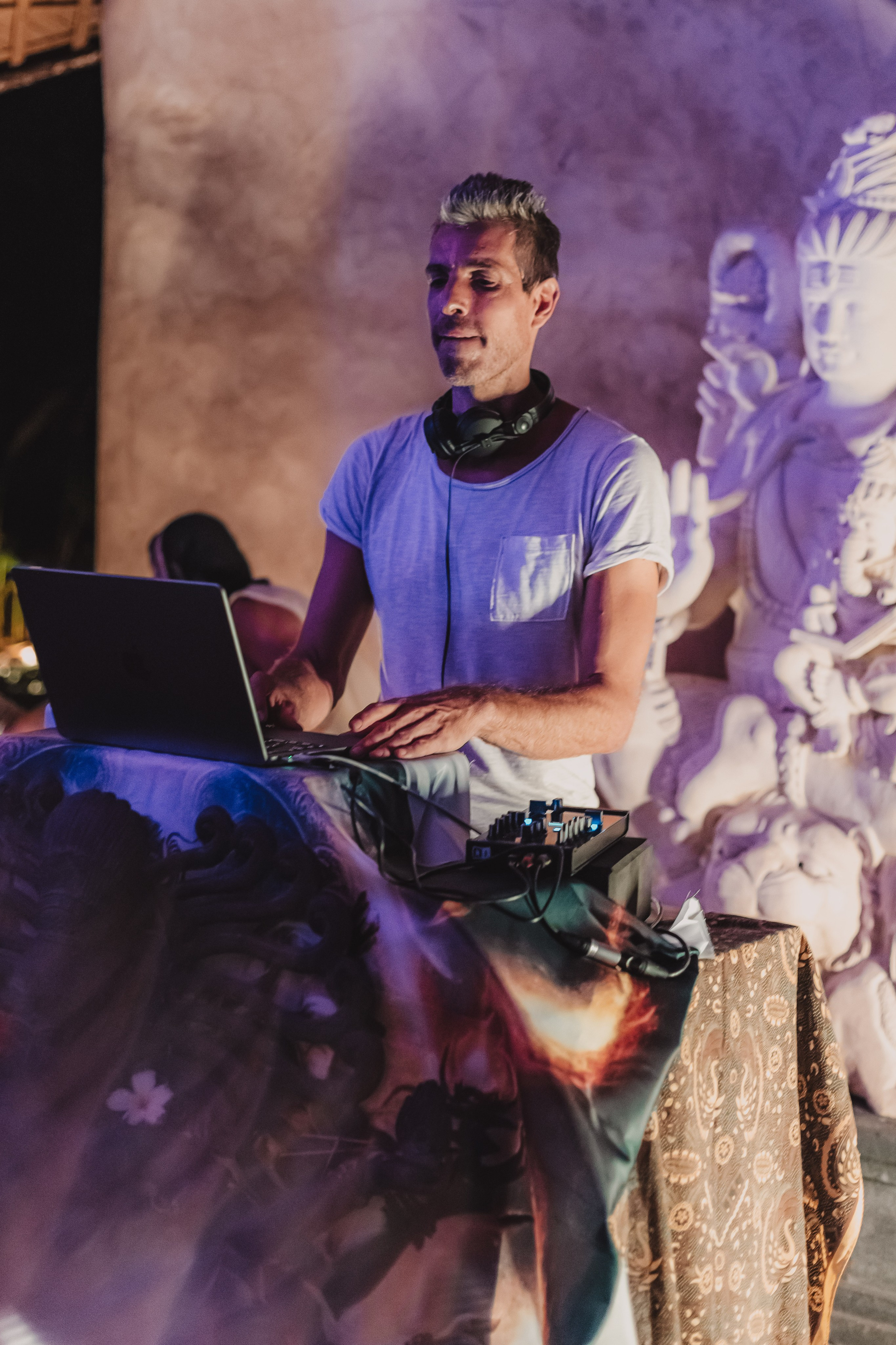 Bhakti Bliss kirtan at Alchemy. Mariam Bagdasaryan