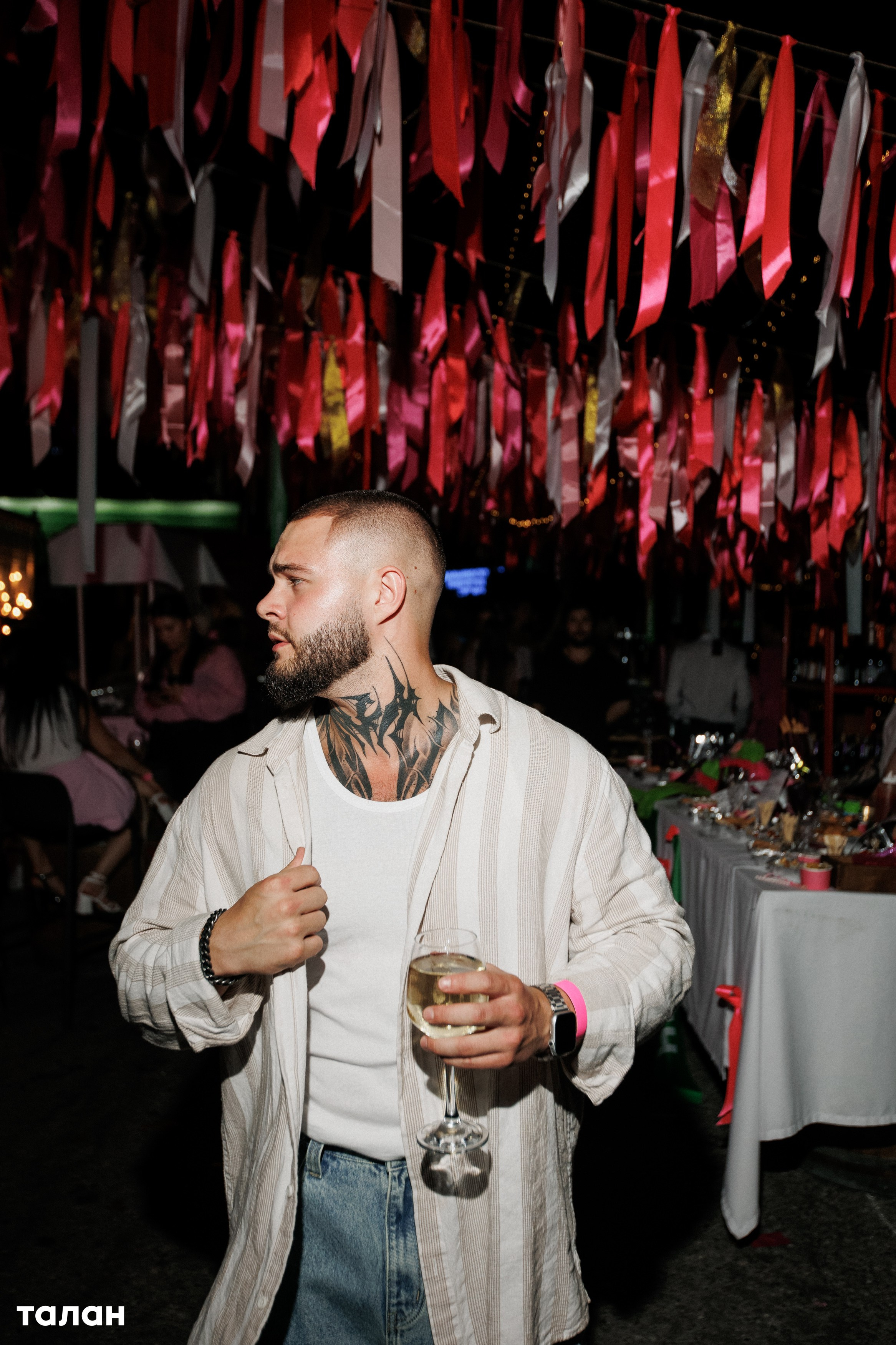 ВИНОТЕКА [бар+магаз] — BIRTHDAY PARTY. СВОИ. ФОТООТЧЕТЫ-СОБЫТИЯ-МЕСТА