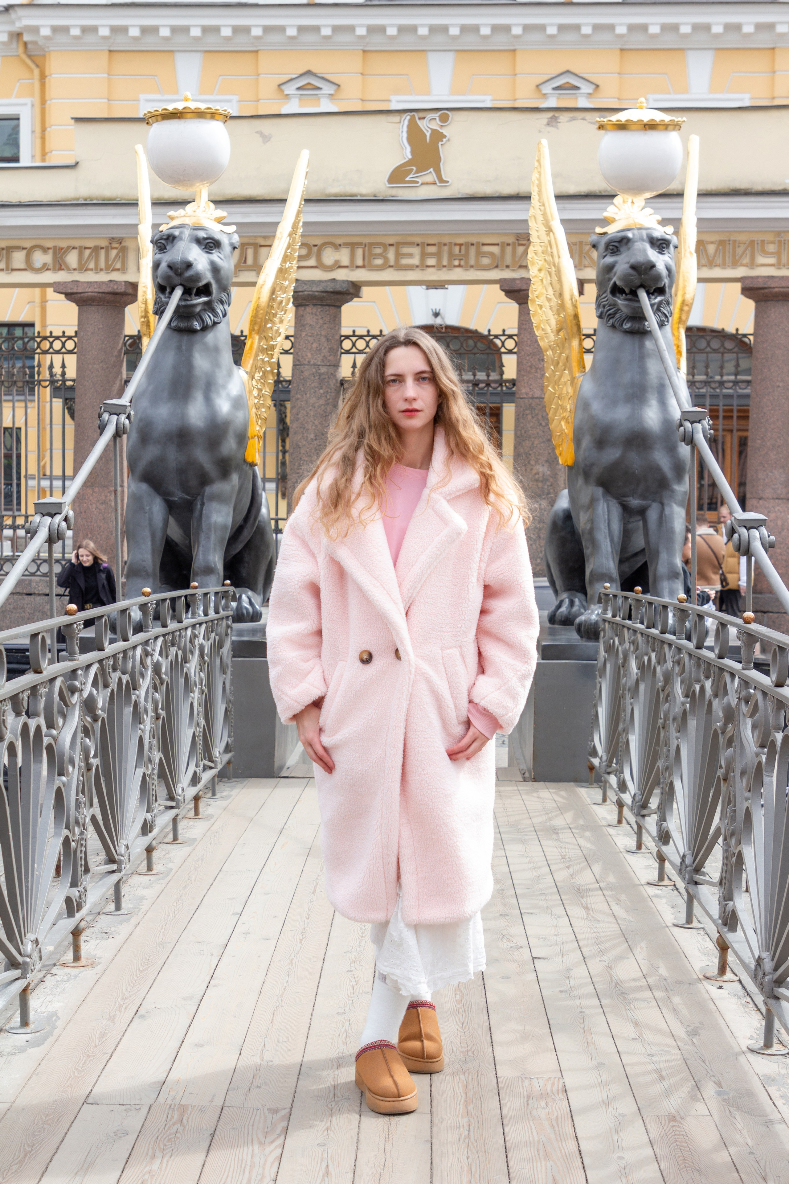 Фотопрогулка по центру Питера с подружками. Портретный и семейный фотограф в Санкт-Петербурге Ульяна Жукова