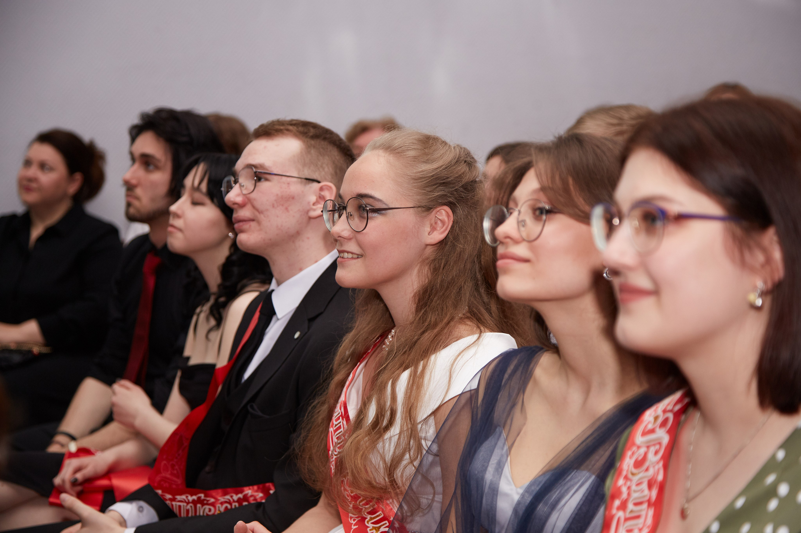 Последний звонок. Фотограф Савченко Люба. Москва