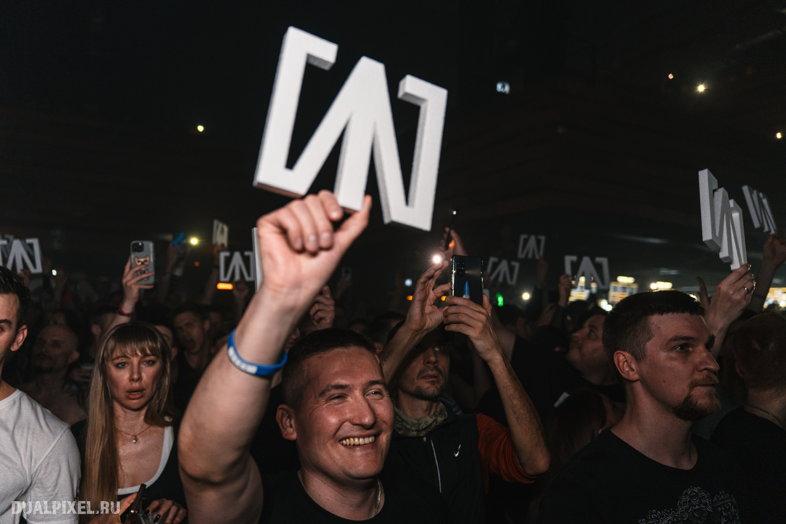 СЛОТ. Магия музыки в кадре: Концертная Фотография