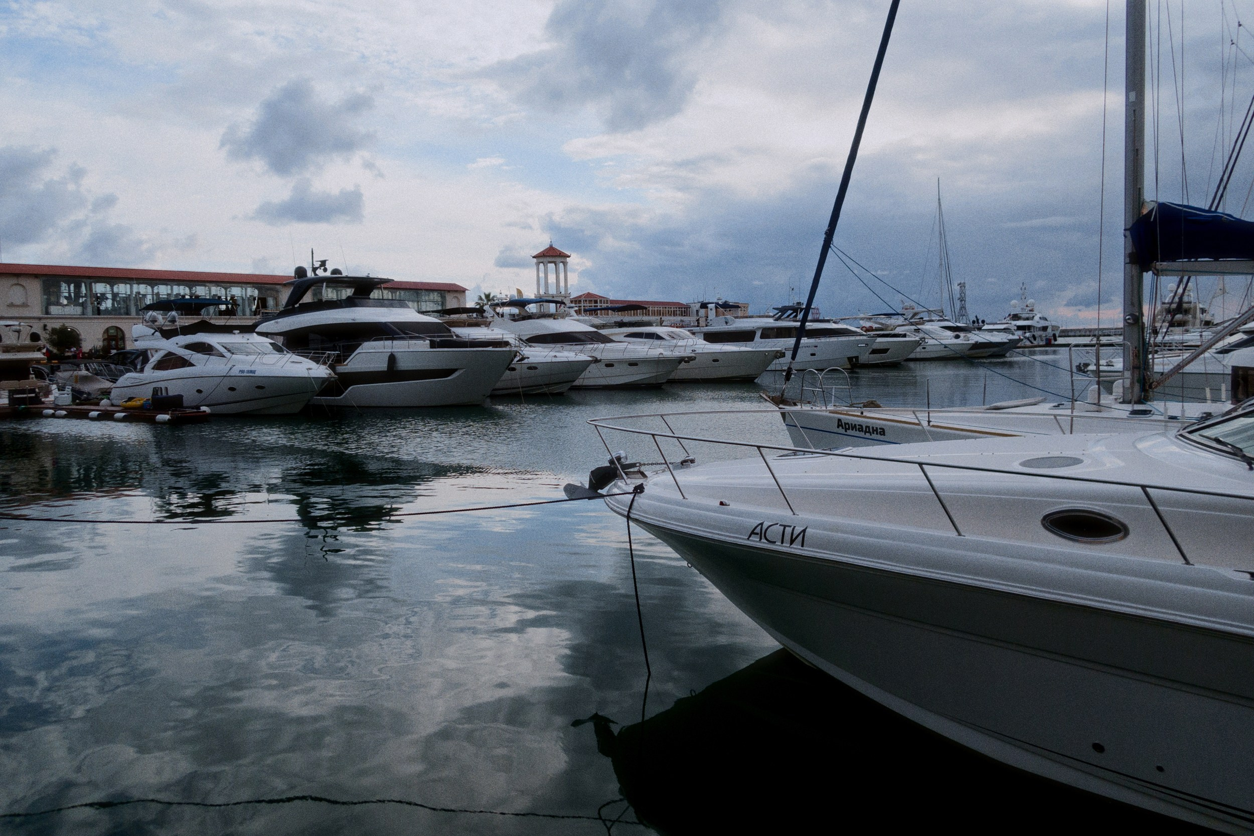 Sochi port (stratocumulus). Фотограф Юрин Евгений