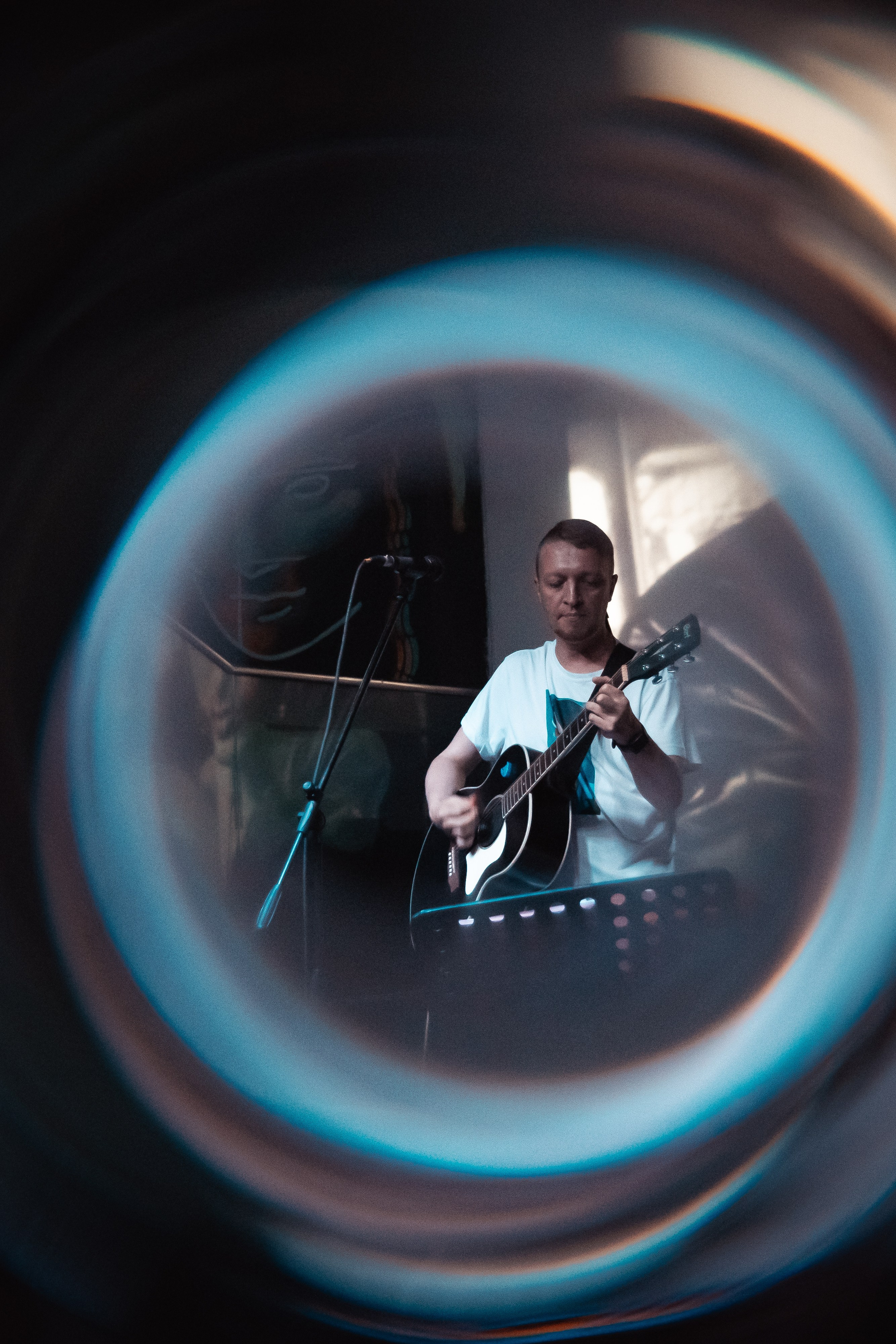 Александр Князев, Концерт памяти В.Цоя, 16.08.2025, Эрмитаж. Фотограф Регина Крикунова г. Красноярск