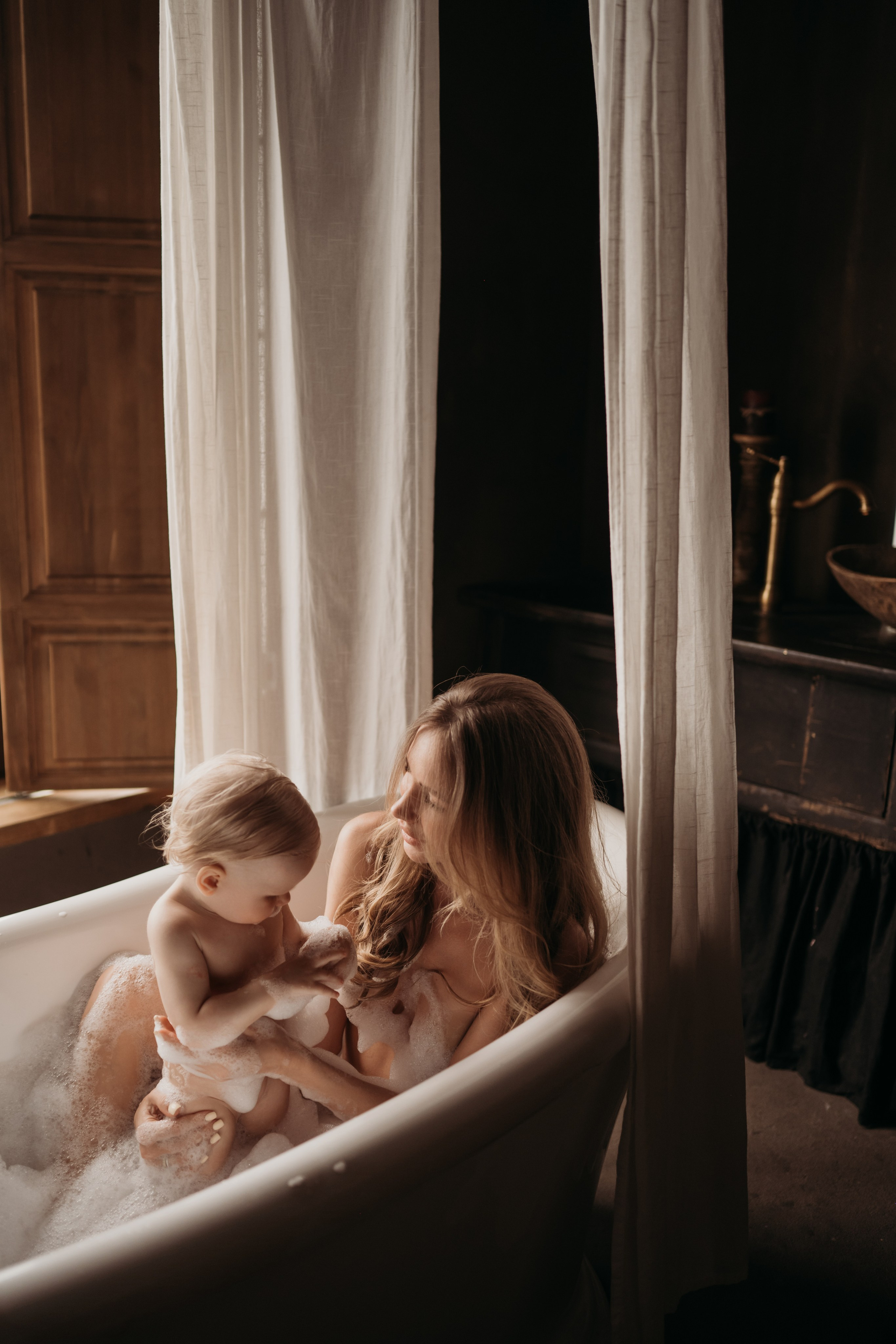 Альбина и Ева. Дьяконова Валерия семейный и детский фотограф в Санкт-Петербурге