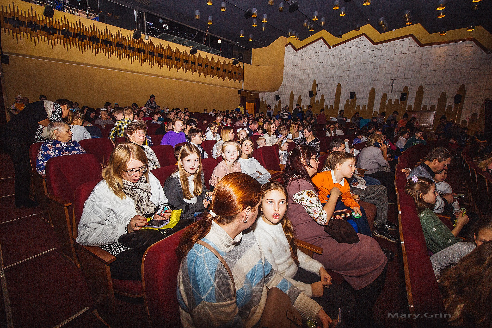 Ёлка в кукольном театре. Детский и семейный фотограф, фотограф мероприятий Нижний Новгород
