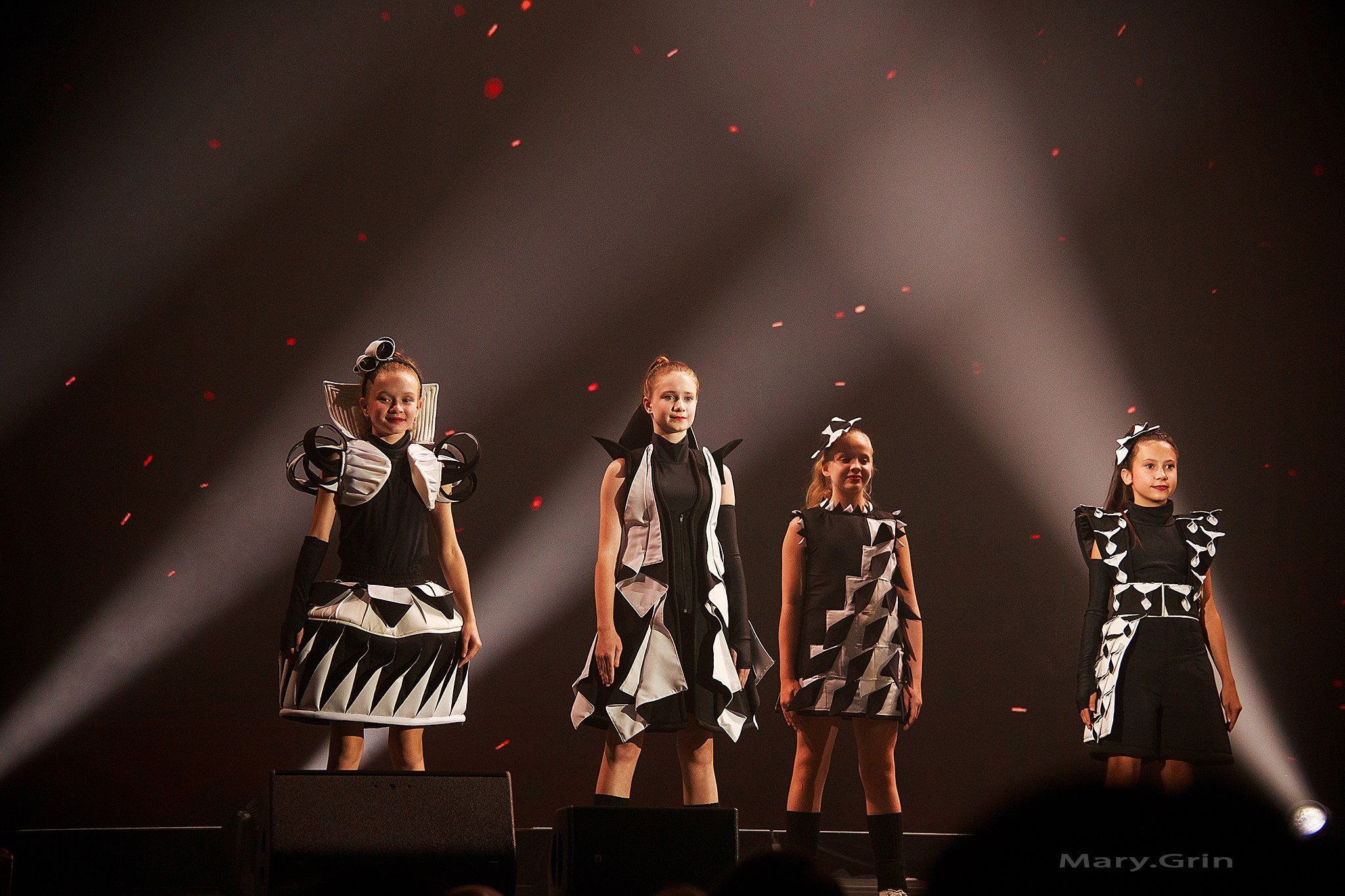 Подиумный спектакль «стиль Надежды» 2025. Детский и семейный фотограф, фотограф мероприятий Нижний Новгород