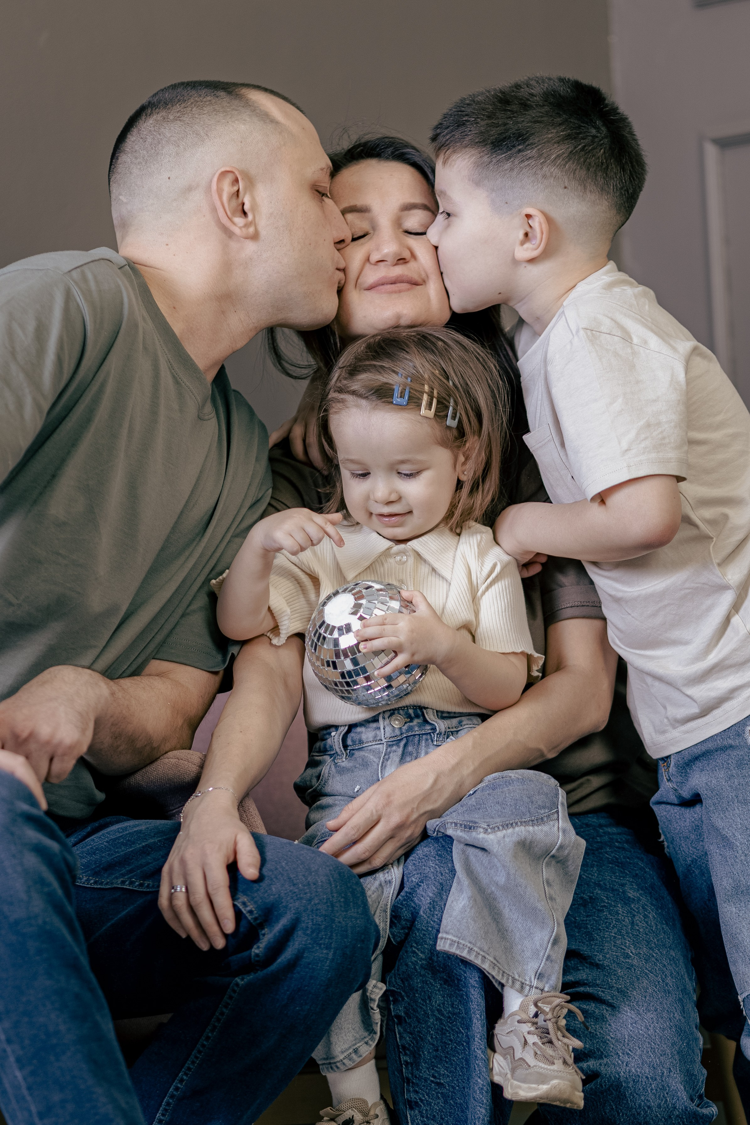 Екатерина, Рустам, Тимур и Адель. Детский и семейный фотограф Евгения Вахнеева Москва Зеленоград