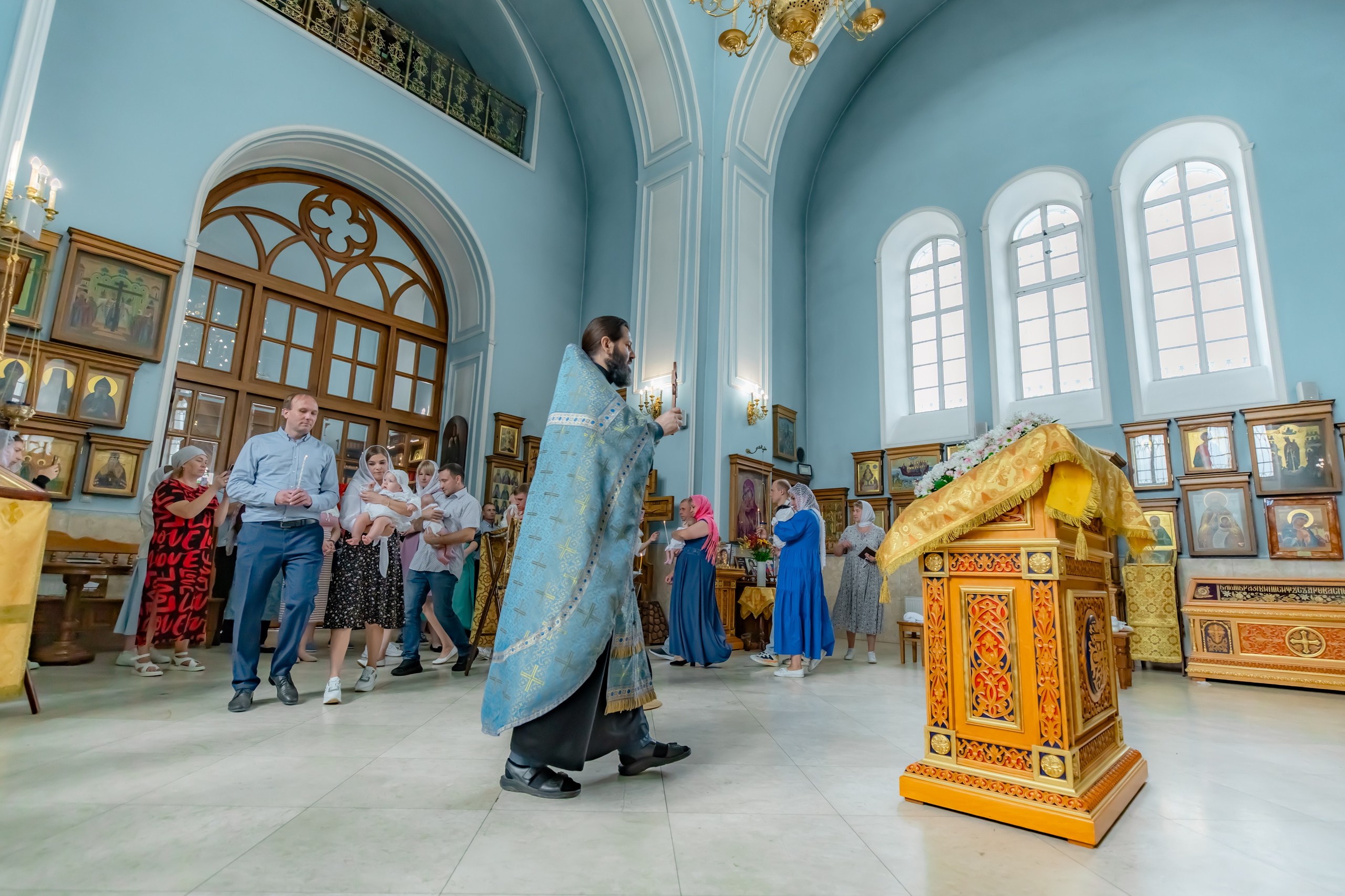 Крещение Арины «Церковь Казанской иконы Божией Матери». Детский и семейный фотограф Евгения Вахнеева Москва Зеленоград