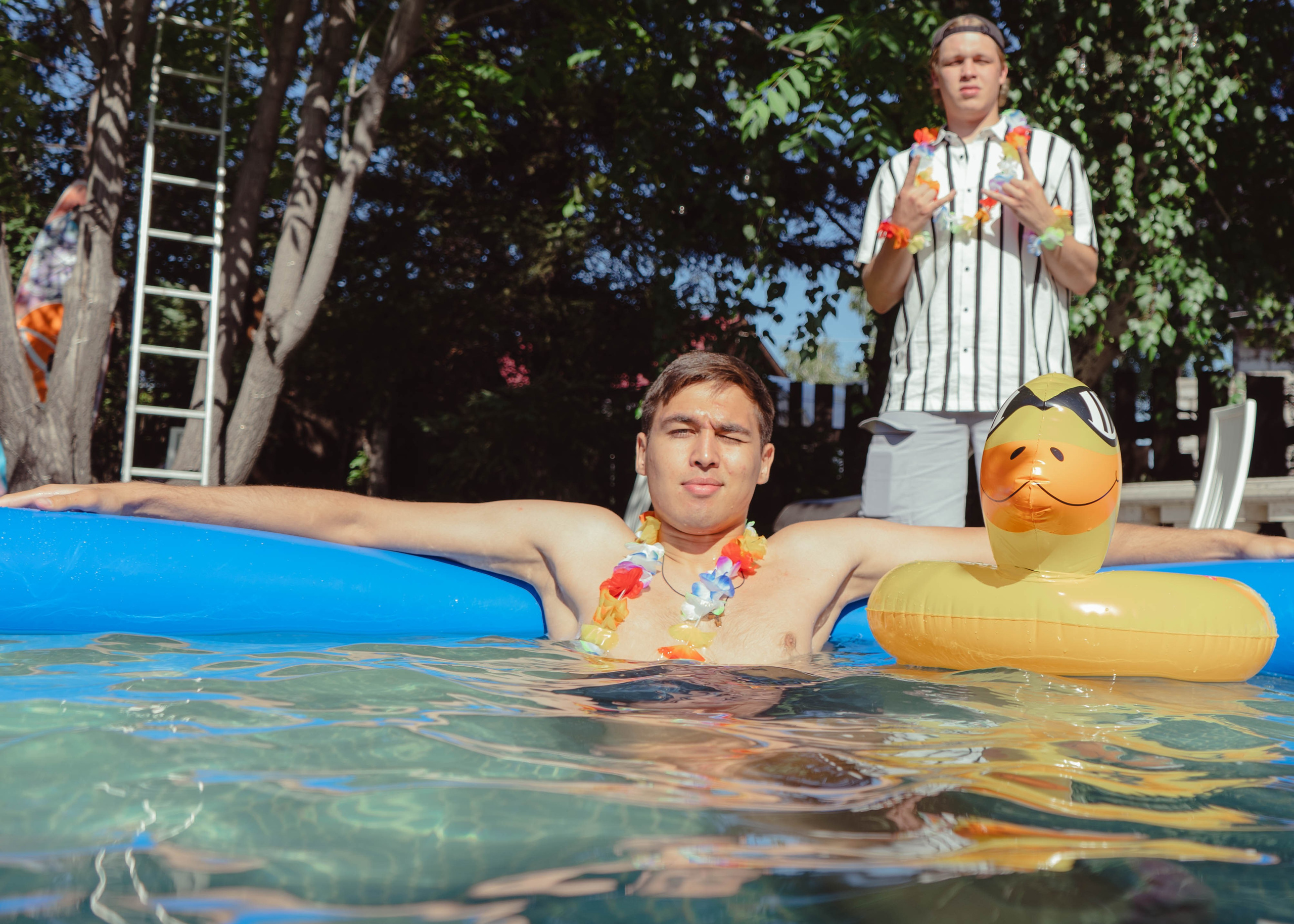 Гавайская вечеринка. Кир Анисин. Режиссер & фотограф