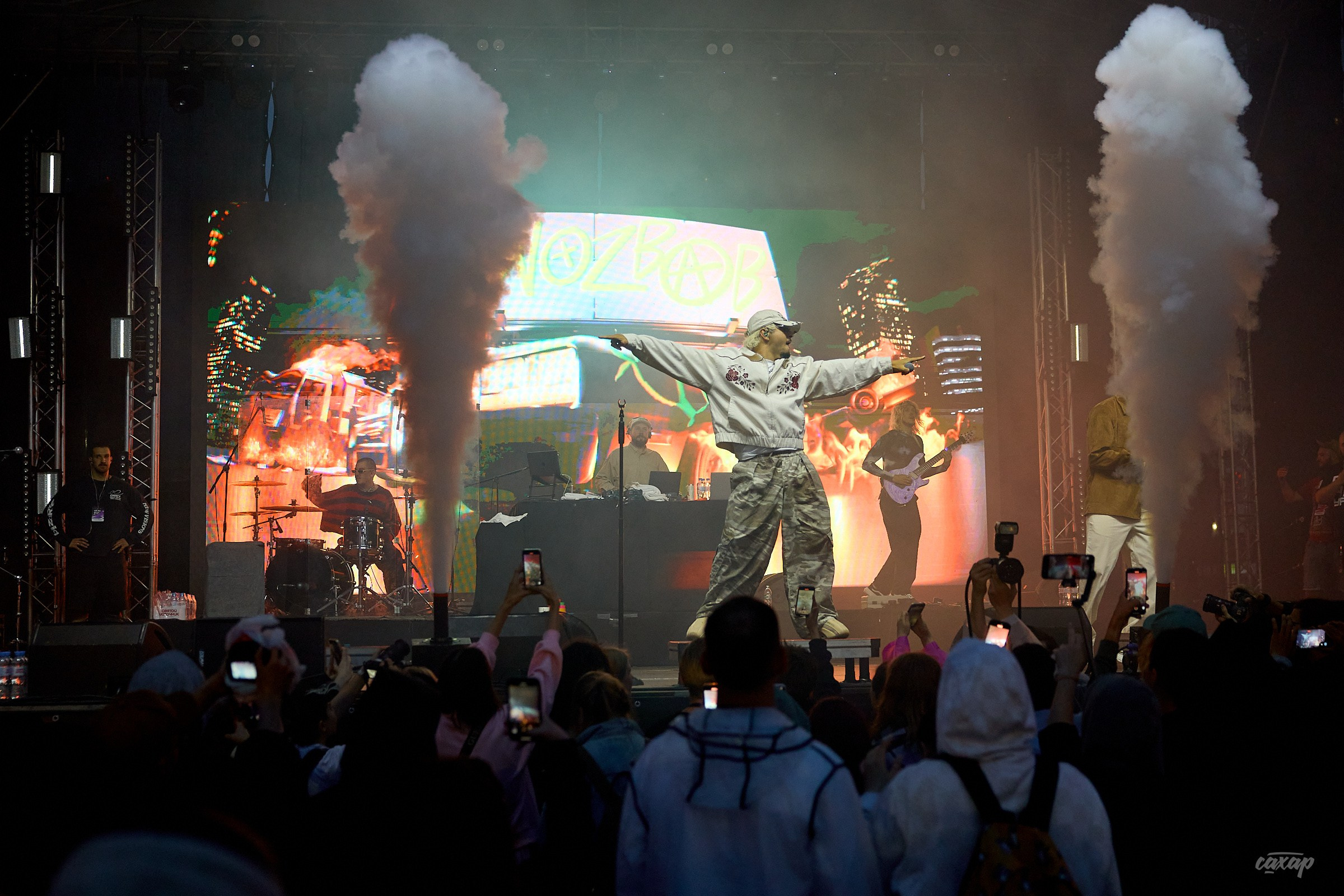 Sqwoz Bab. Профессиональный фотограф в Екатеринбурге Юра Сахар