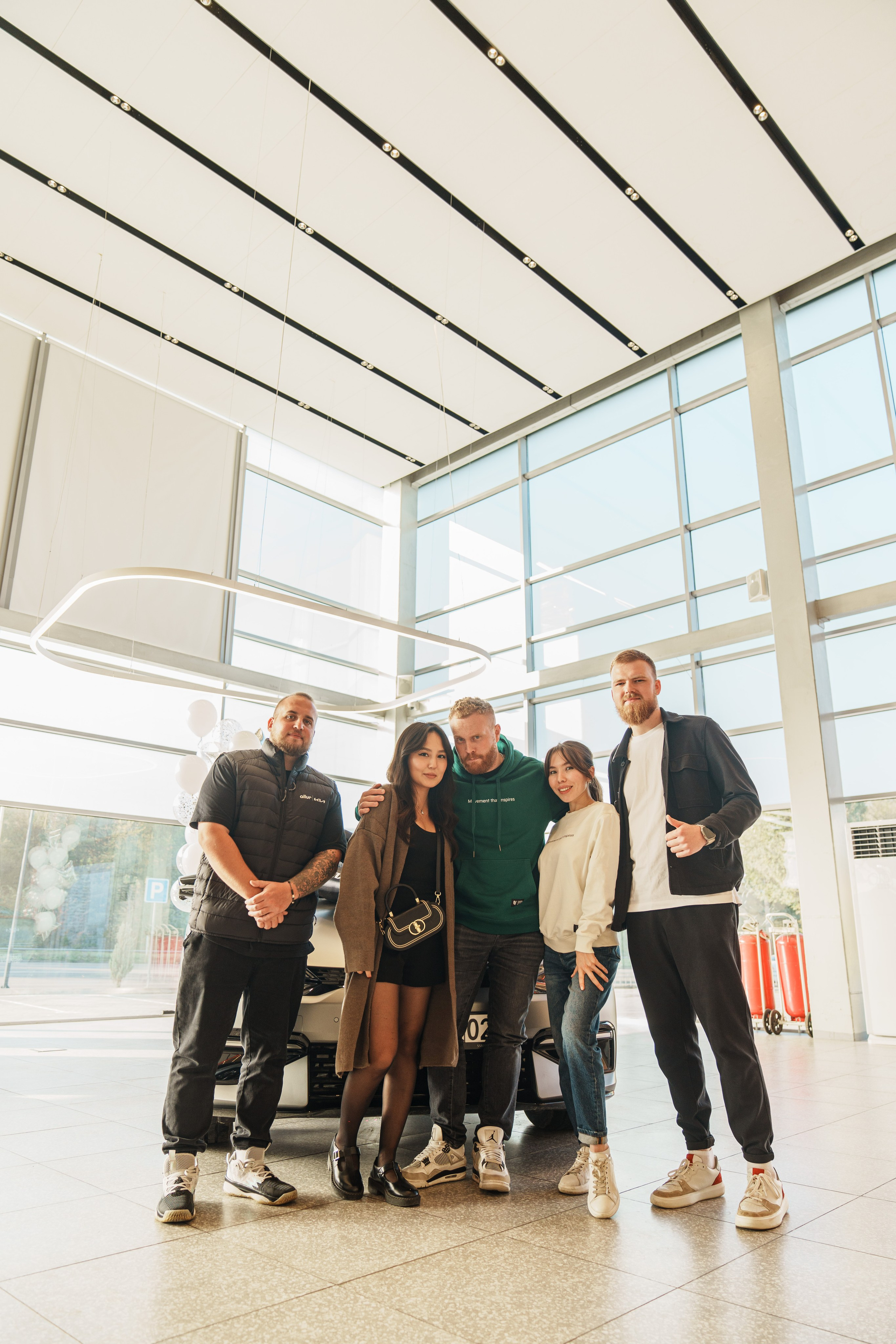 Kia EV6 Вручение Евгений Чебаткову. Фотограф TAULAN_1