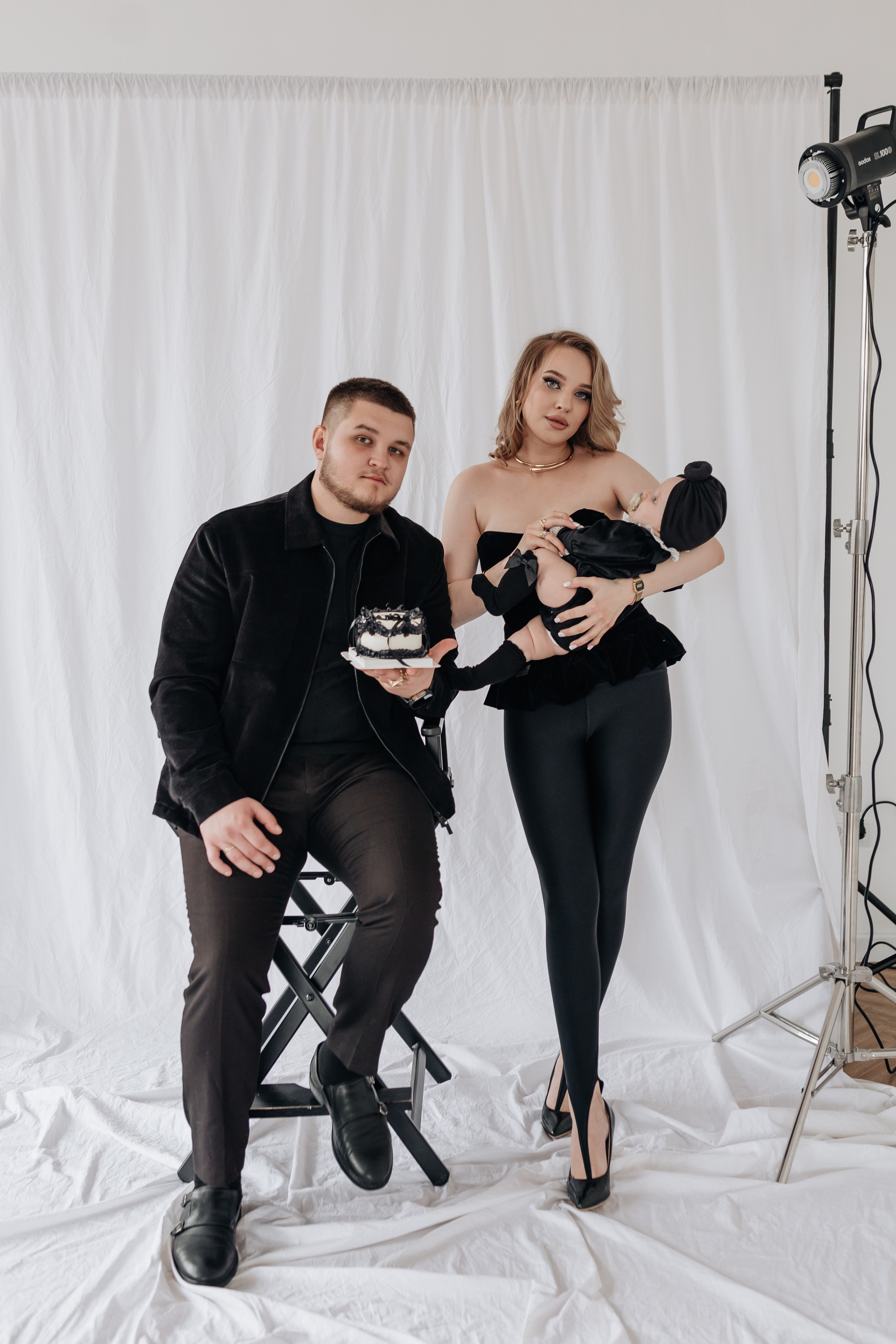 Семейная съёмка в студии. Фотограф Трифон Мира