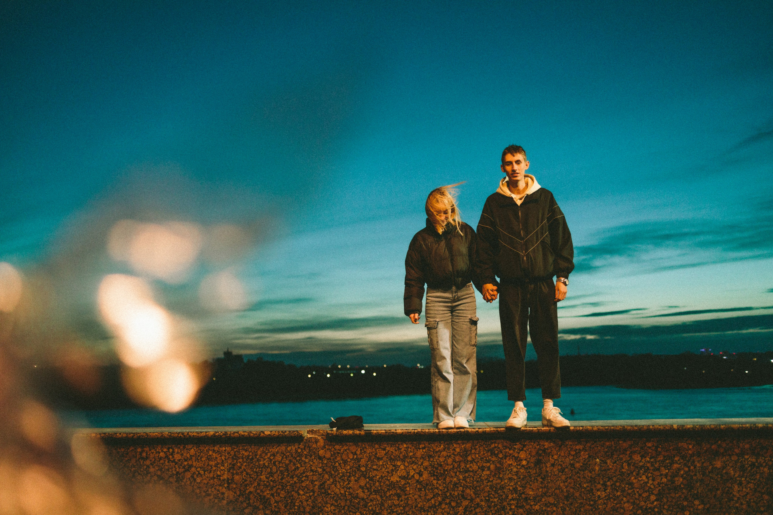 Прогулки по ночному городу. Lifestyle семейный и детский фотограф в Омске Иванова Екатерина