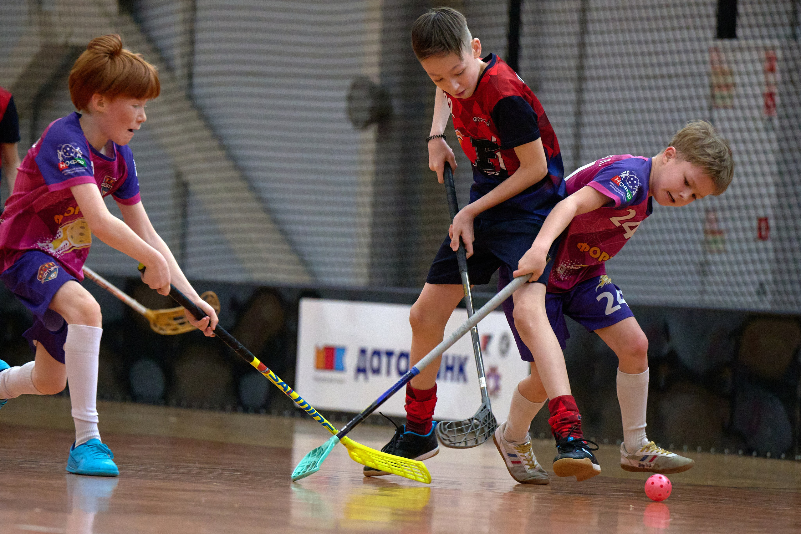 Турнир по флорболу 2025 Ника в Ижевске. Спортивный репортажный фотограф в Ижевске Сергей Мерзляков