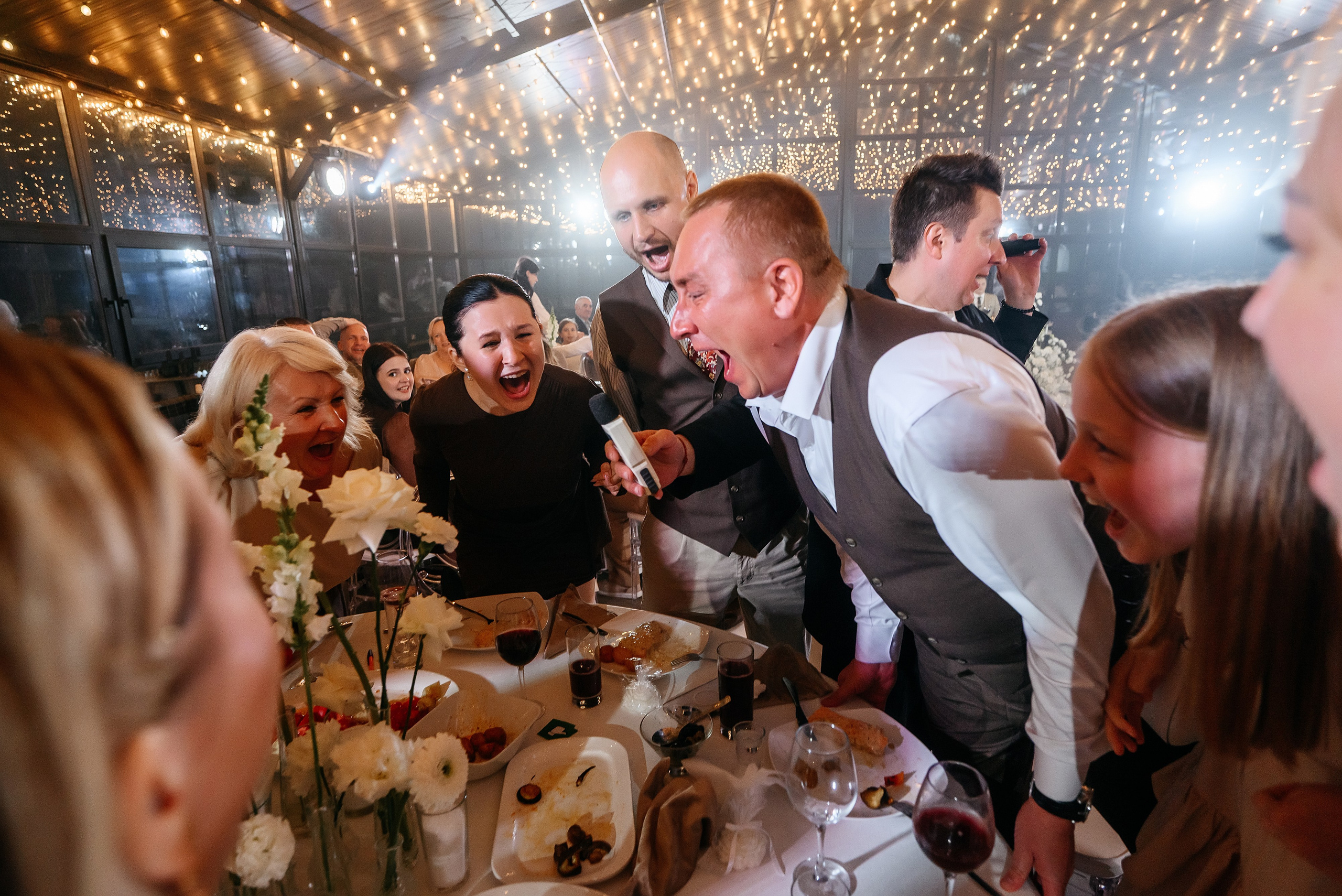 Костя и Вика. Ведущий на свадьбу в Москве Зубков Алексей