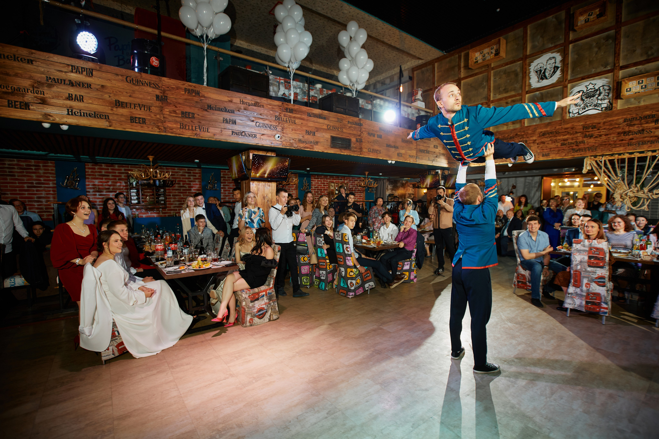 Выпускной 11 класс. Ваш фотограф Антон Колташов город Курган Тюмень Челябинск Екатеринбург