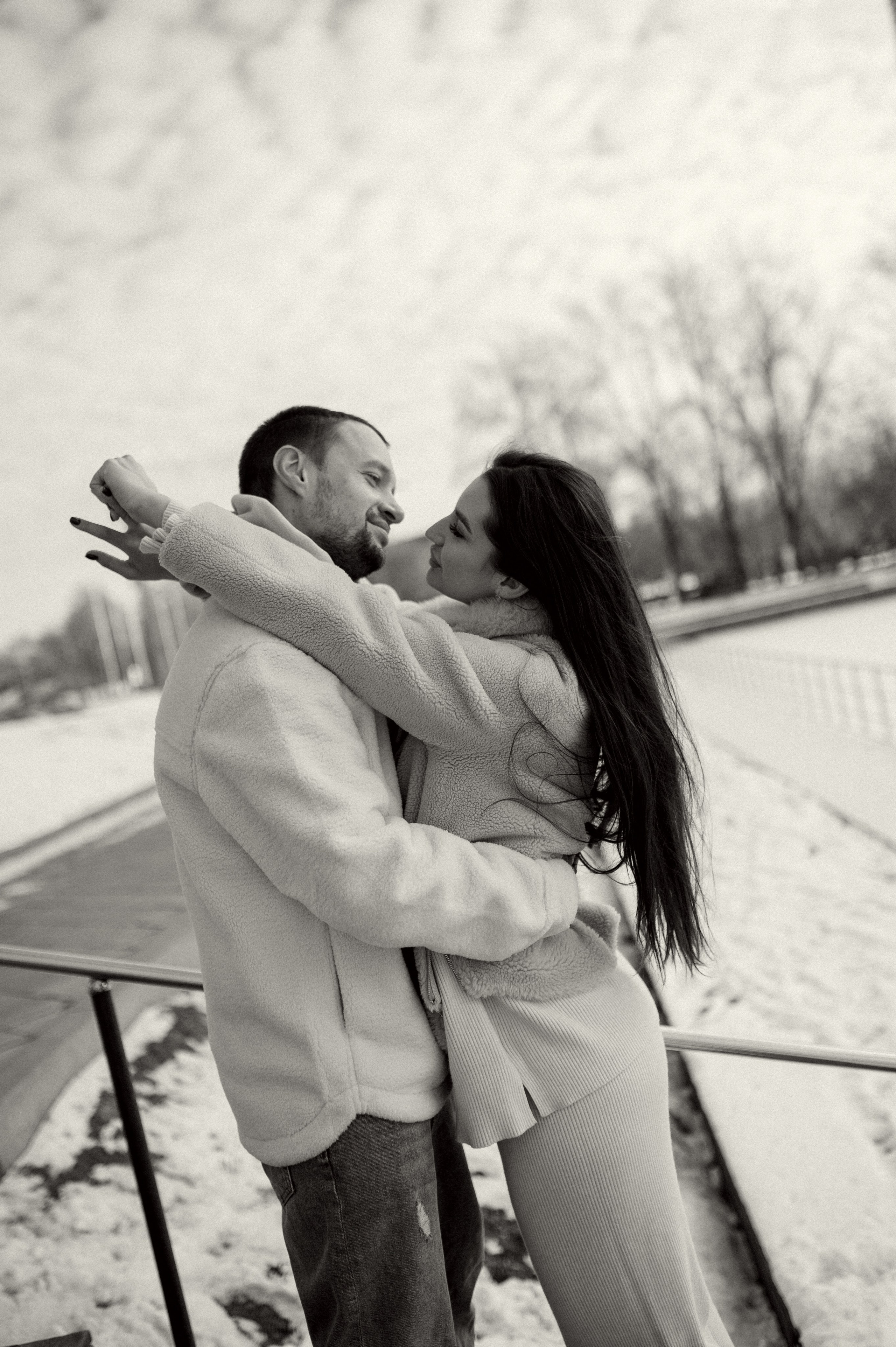 Лавстори стрит фотосессия в зимней Москве. Семейная фотосессия Бутово Москва фотограф Алина Морщагина