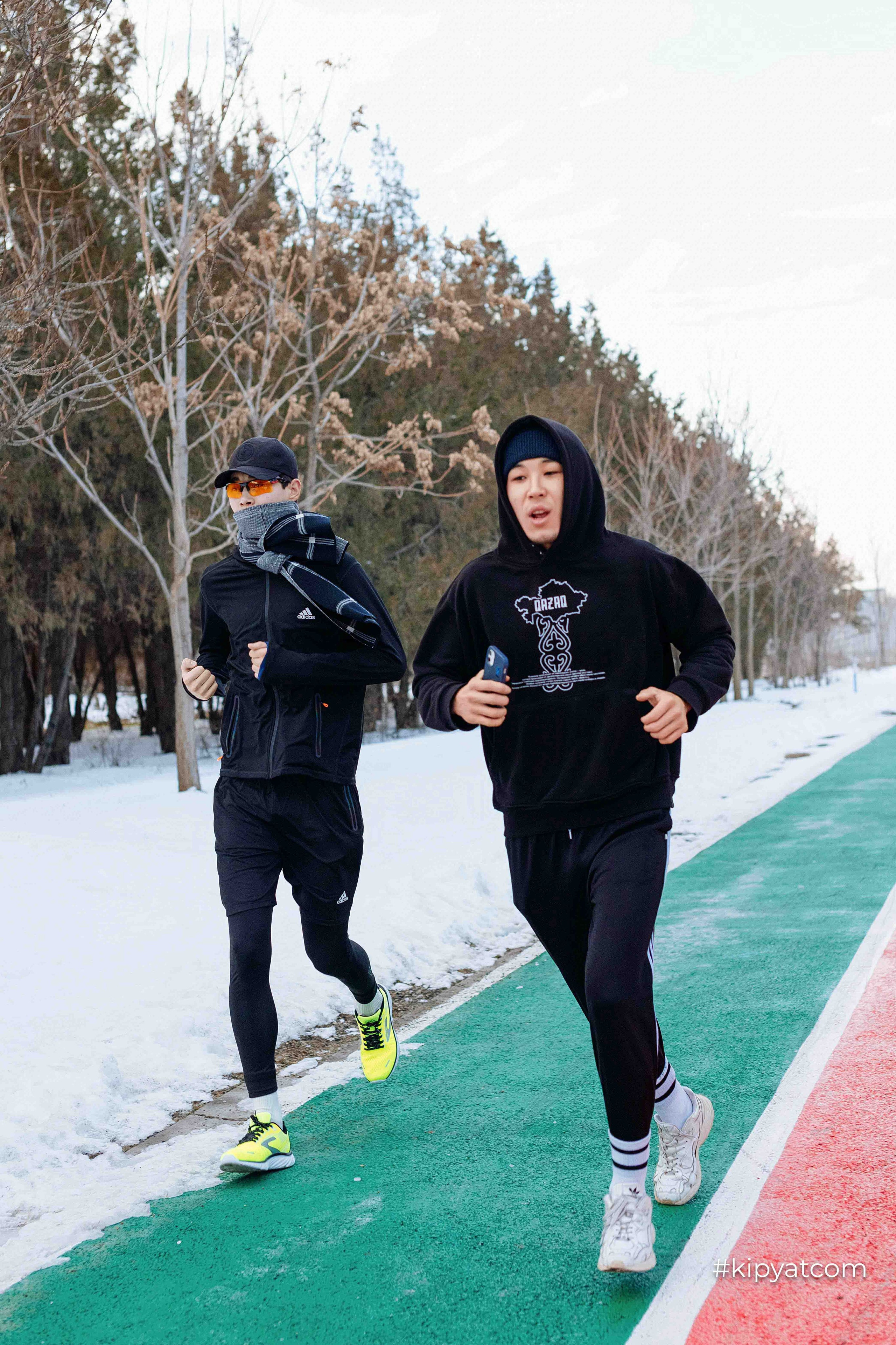 RUNHARD BY SPORTNATION