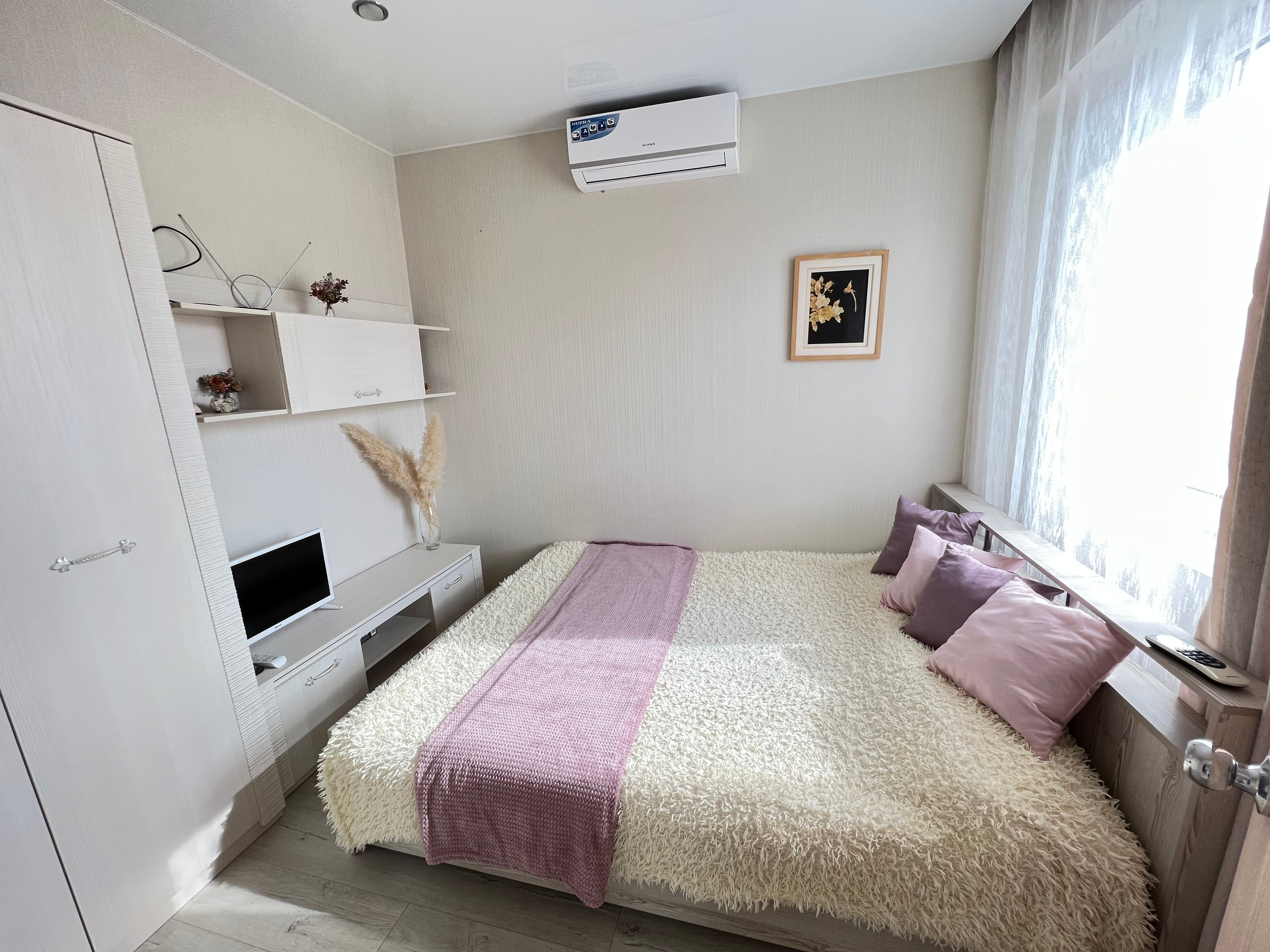 Уютная, светлая квартира в центральном районе Сочи рядом с морем!. Квартиры посуточно, длительно в Сочи, LARA APART GROUP