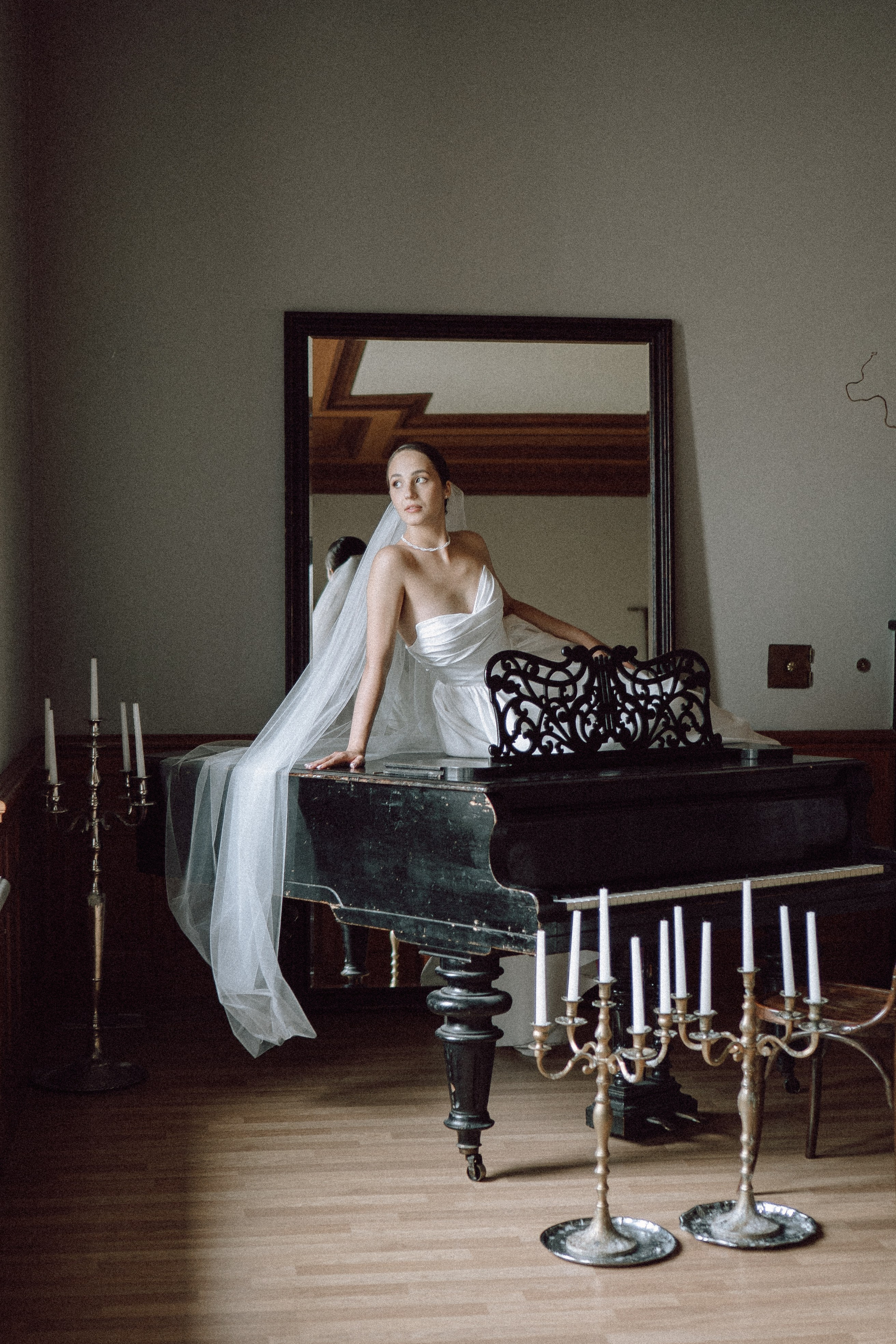 СВАДЕБНАЯ ПРОГУЛКА В САНТК-ПЕТЕРБУРГЕ (ИСАКИЕВСКИЙ СОБОР, ЗИМНЯЯ КАНАВКА, ЭРМИТАЖ И БОЛЬШАЯ МОРСКАЯ УЛИЦА). Профессиональный фотограф, Санкт-Петербург — Виктория Богомолова