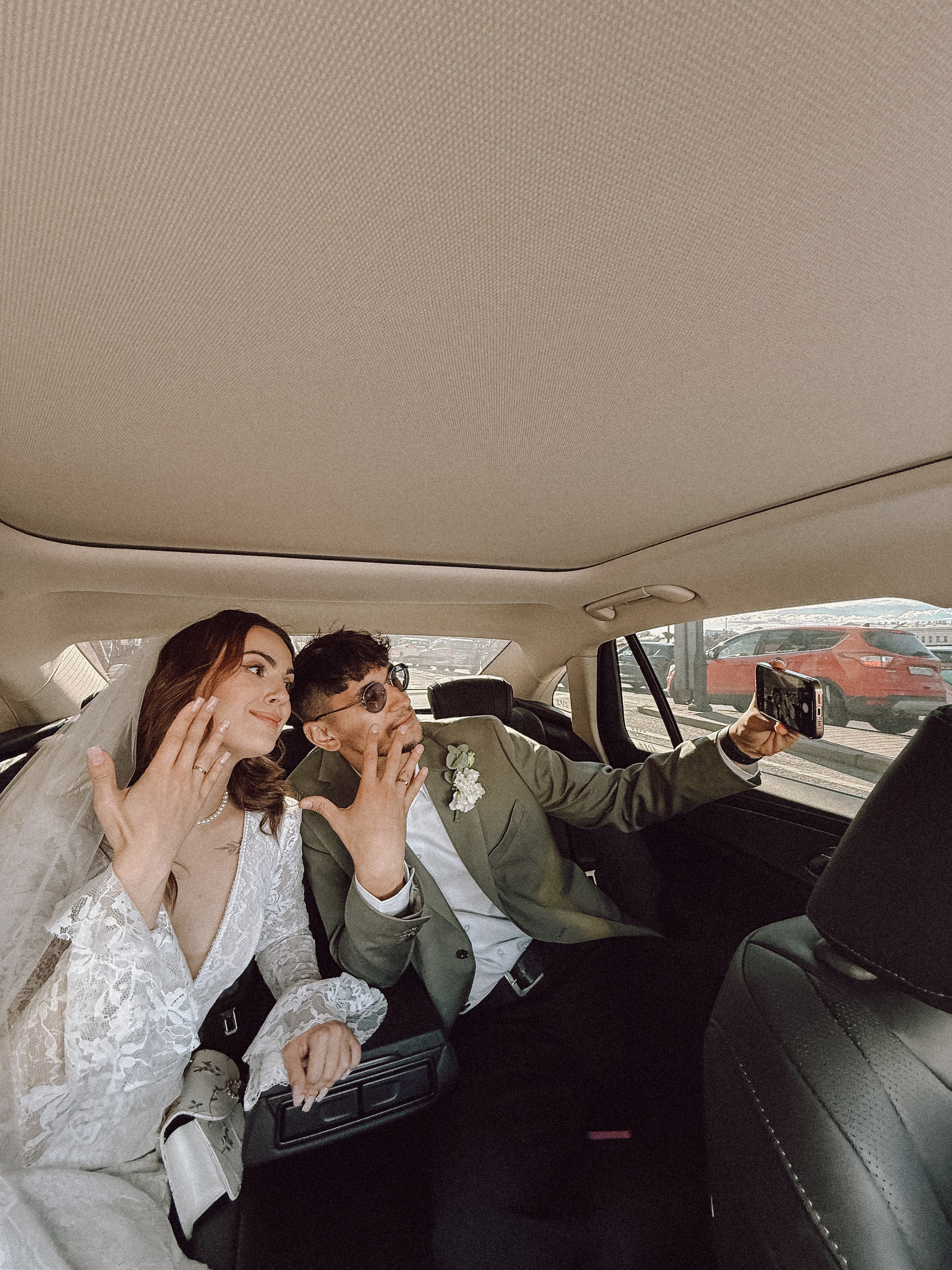 ФОТО НА ТЕЛЕФОН ВО ВРЕМЯ БРАКОСОЧЕТАНИЯ В ПЕРВОМ ДВОРЦЕ И ПРОГУЛКИ. Профессиональный фотограф, Санкт-Петербург — Виктория Богомолова